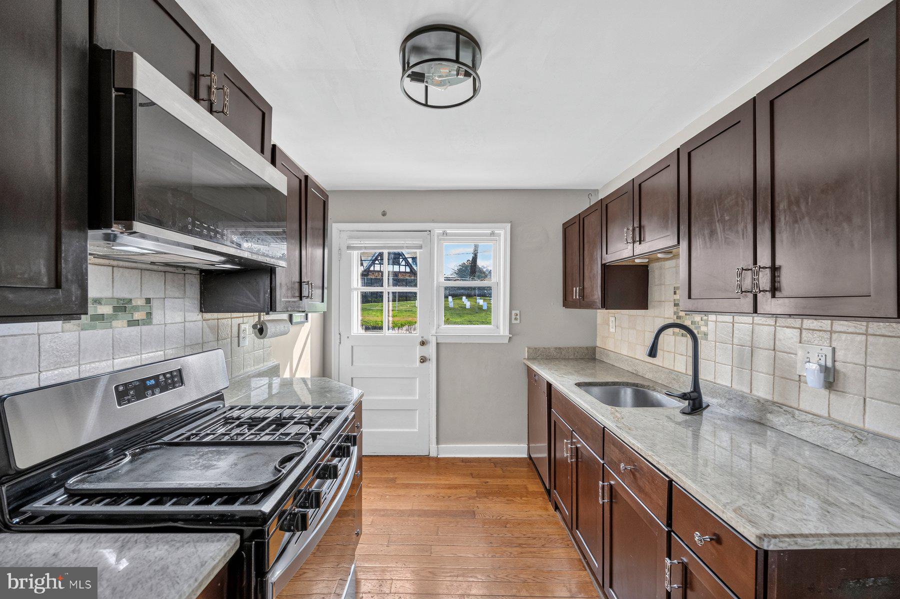 MOUNT RIDGE - Residential