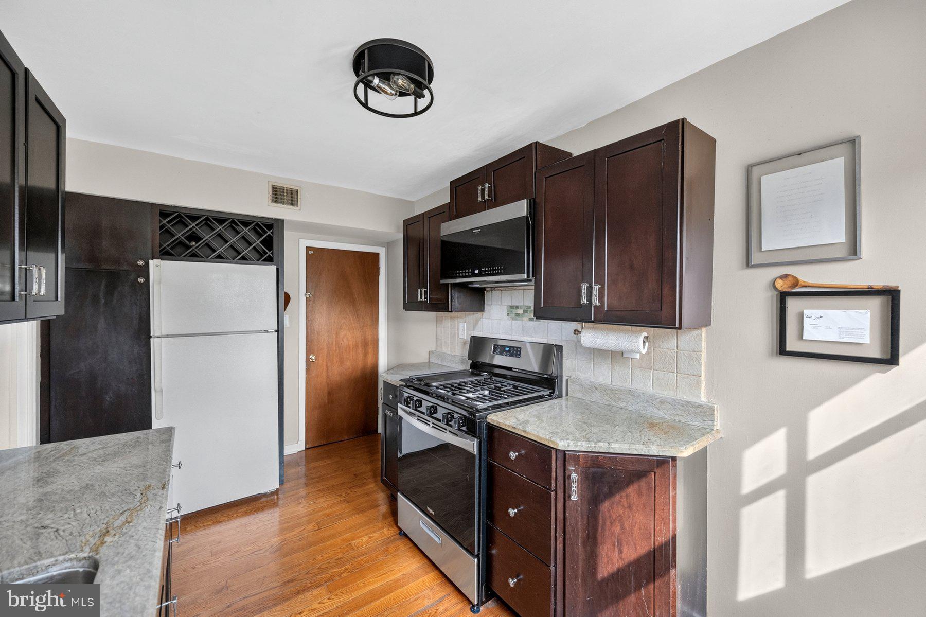 MOUNT RIDGE - Residential
