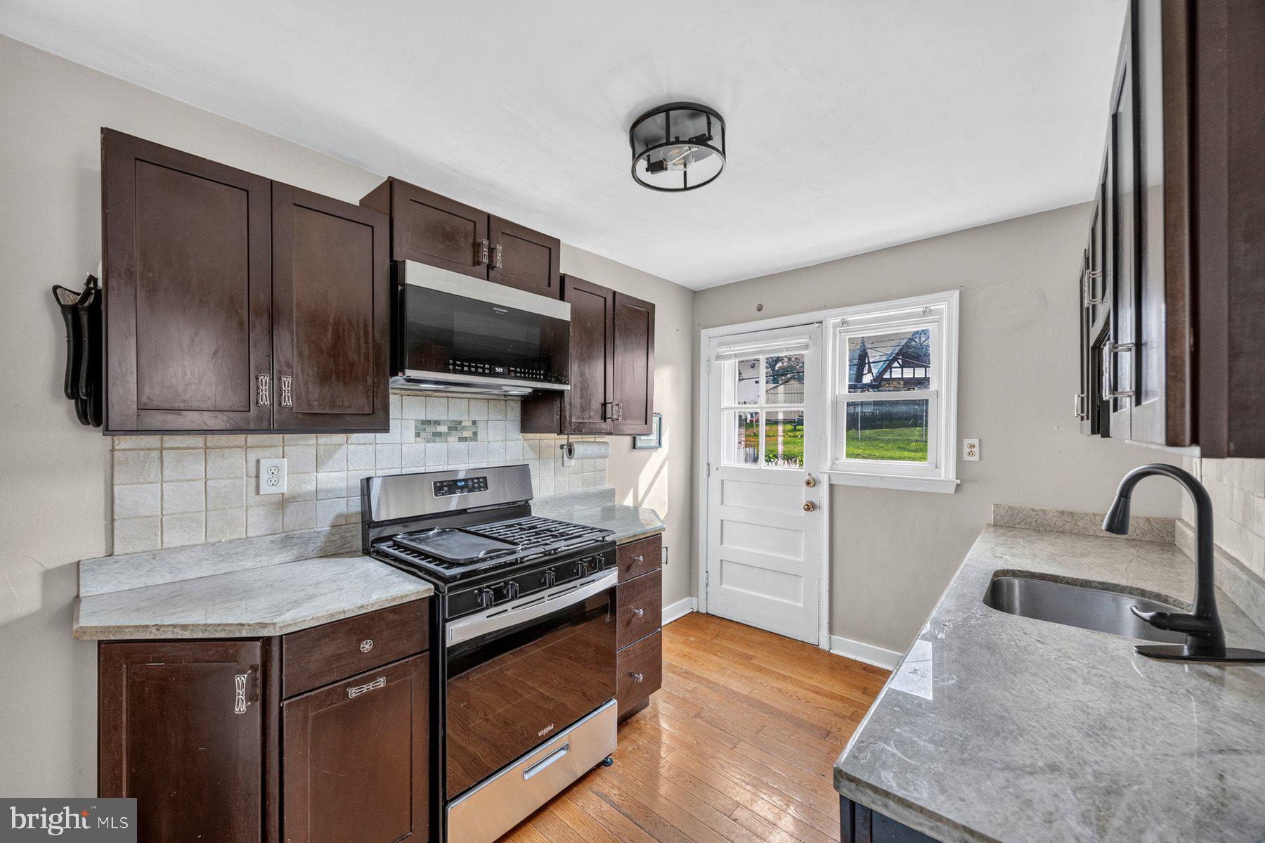 MOUNT RIDGE - Residential