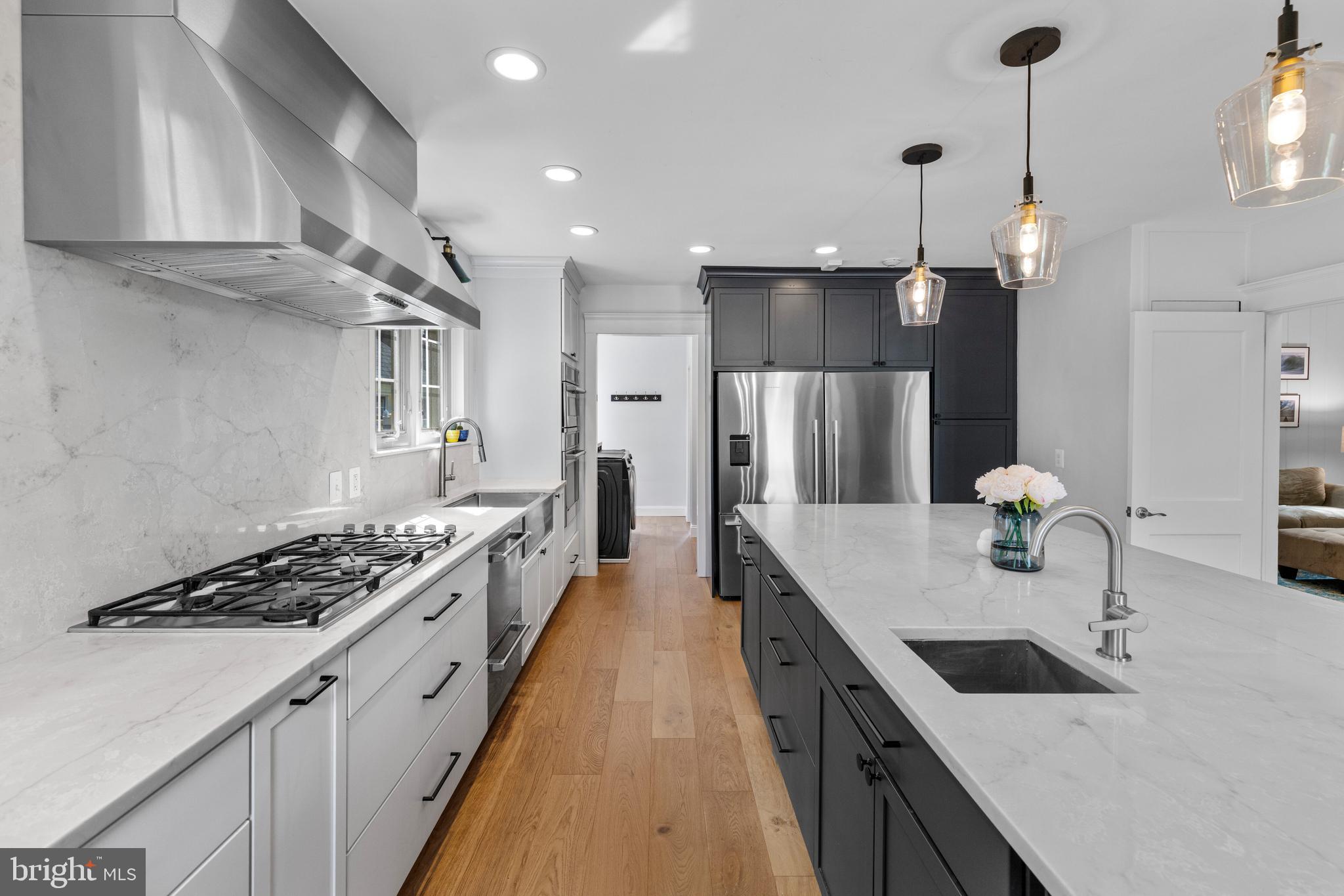 HUNTINGDON VALLEY - Residential