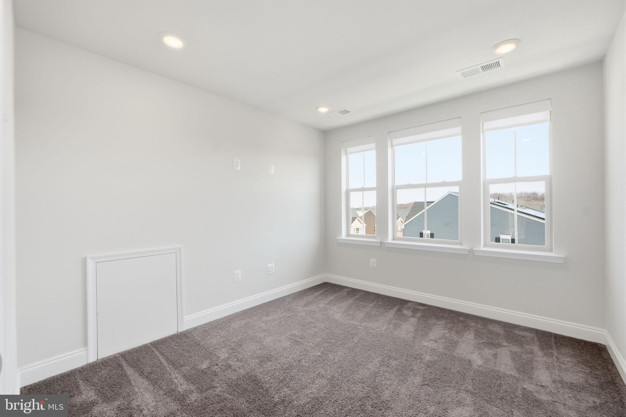 AMBER RIDGE - Residential