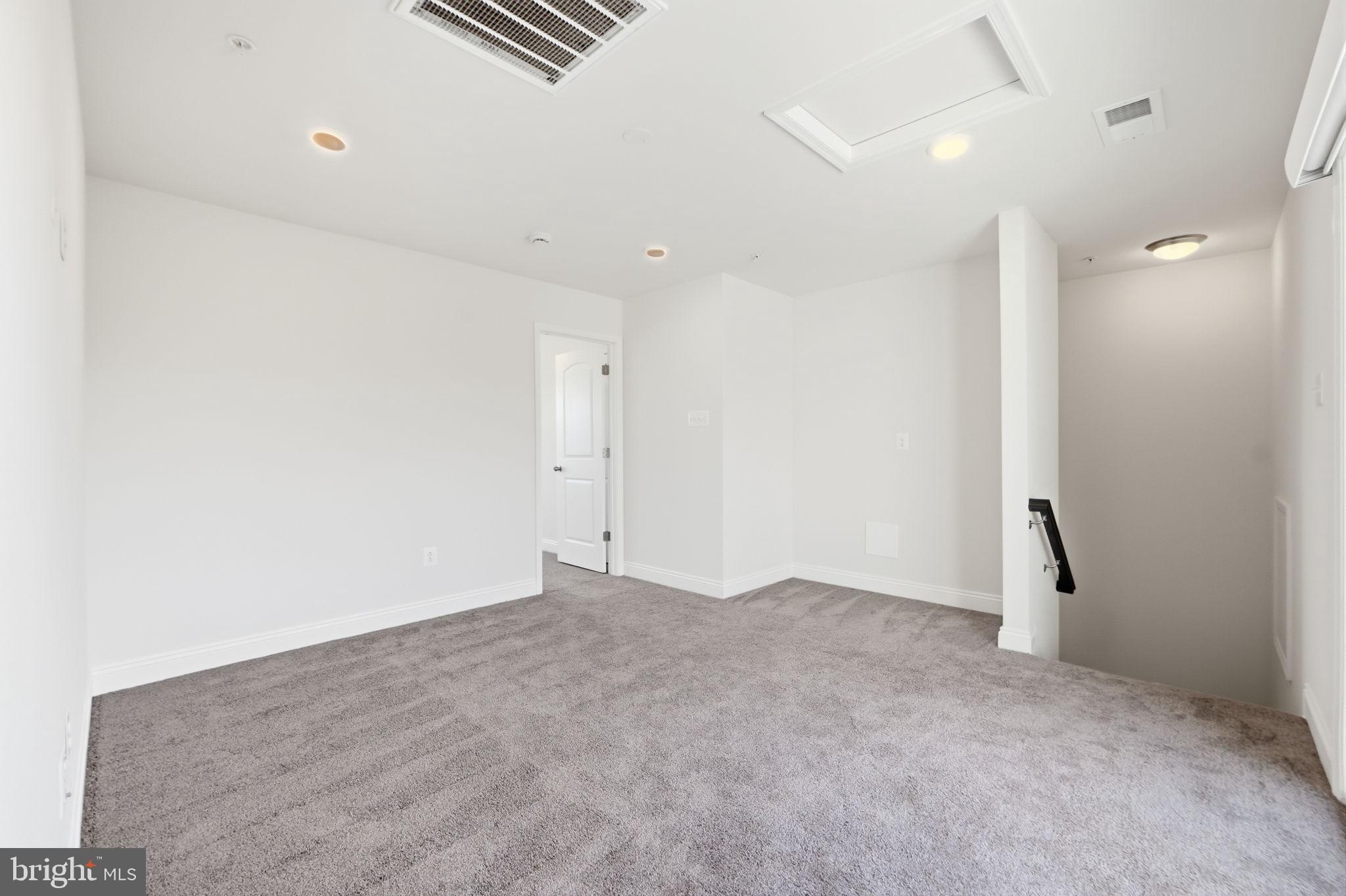 AMBER RIDGE - Residential