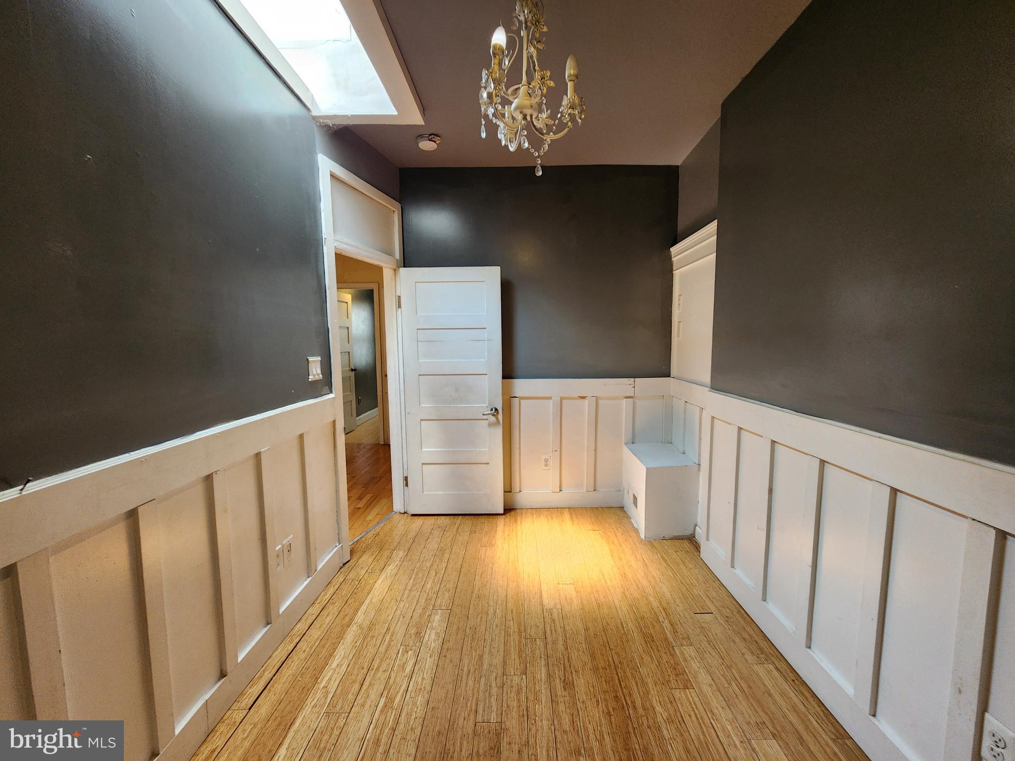 ELLWOOD PARK - Residential