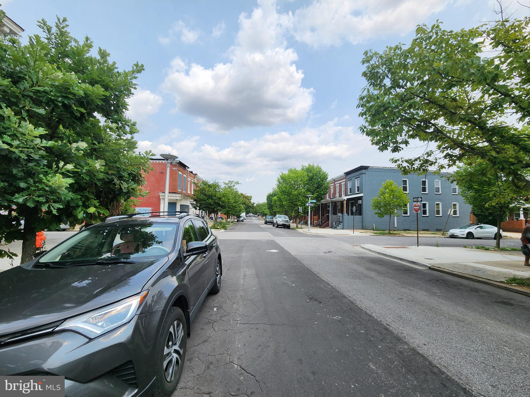 ELLWOOD PARK - Residential