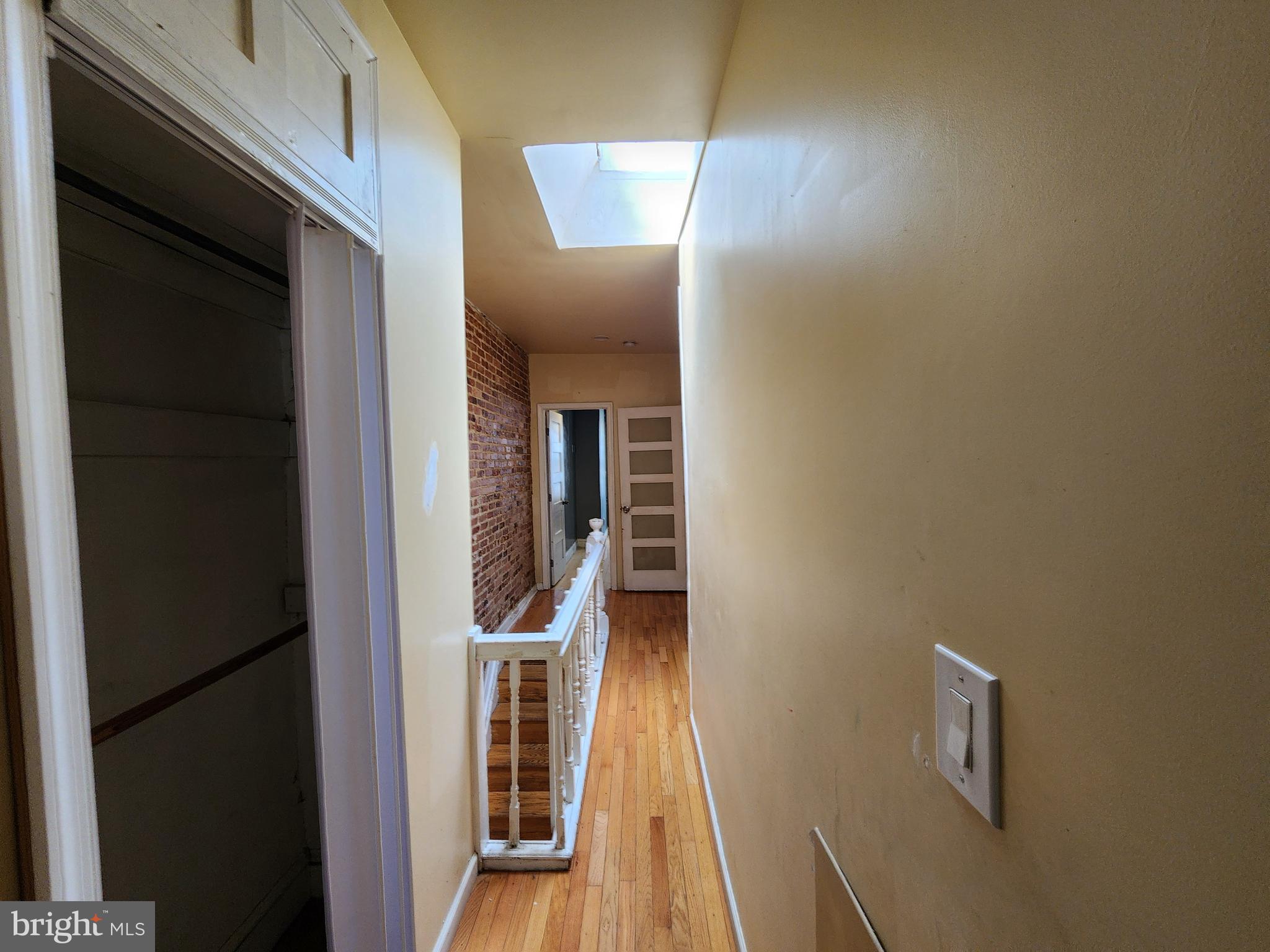 ELLWOOD PARK - Residential