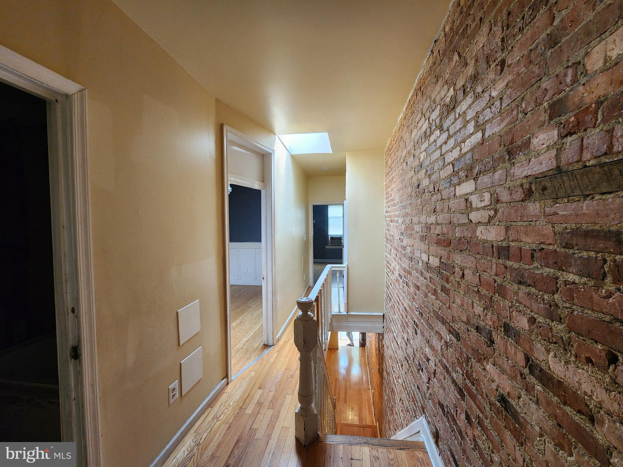 ELLWOOD PARK - Residential
