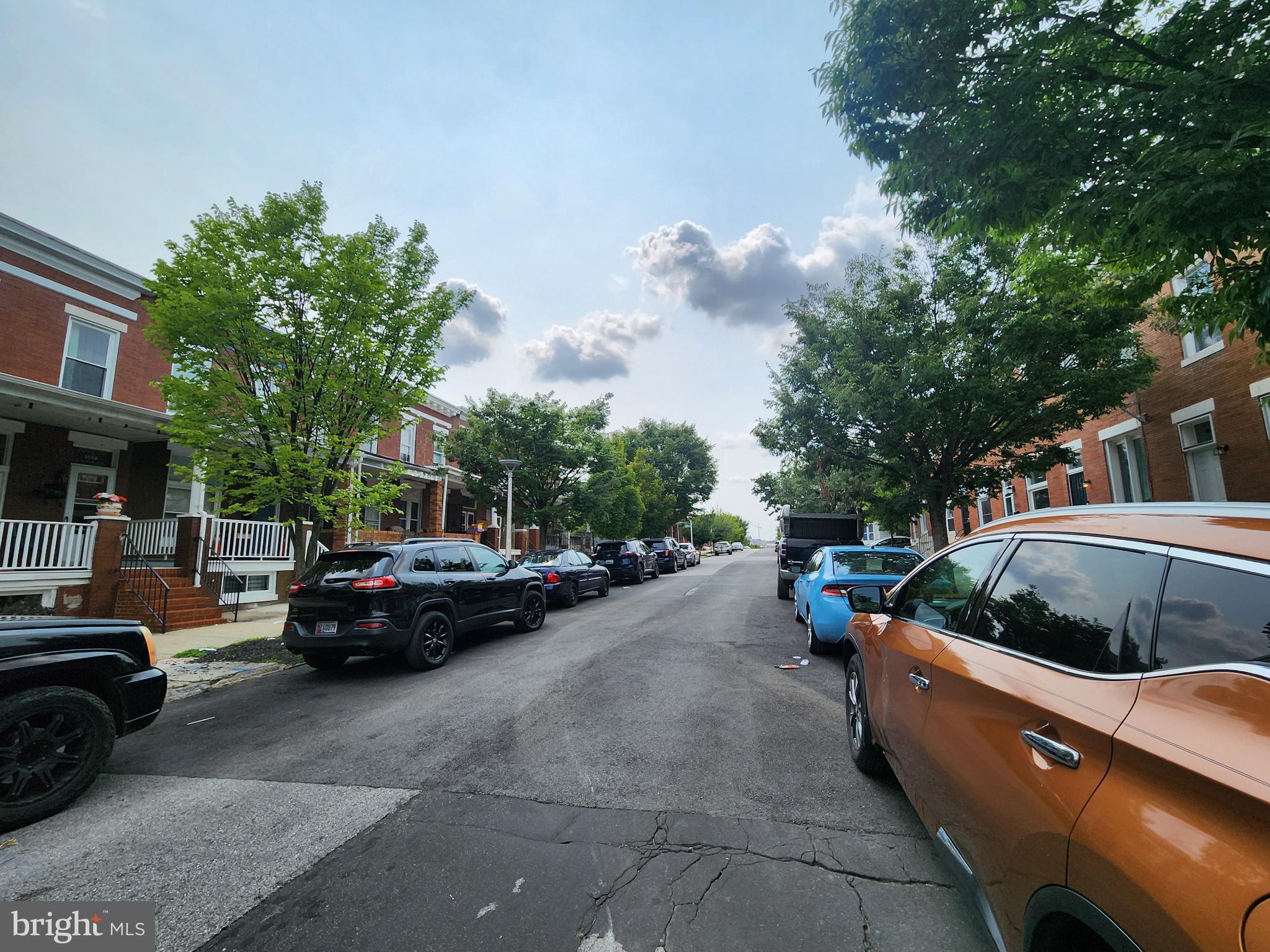 ELLWOOD PARK - Residential