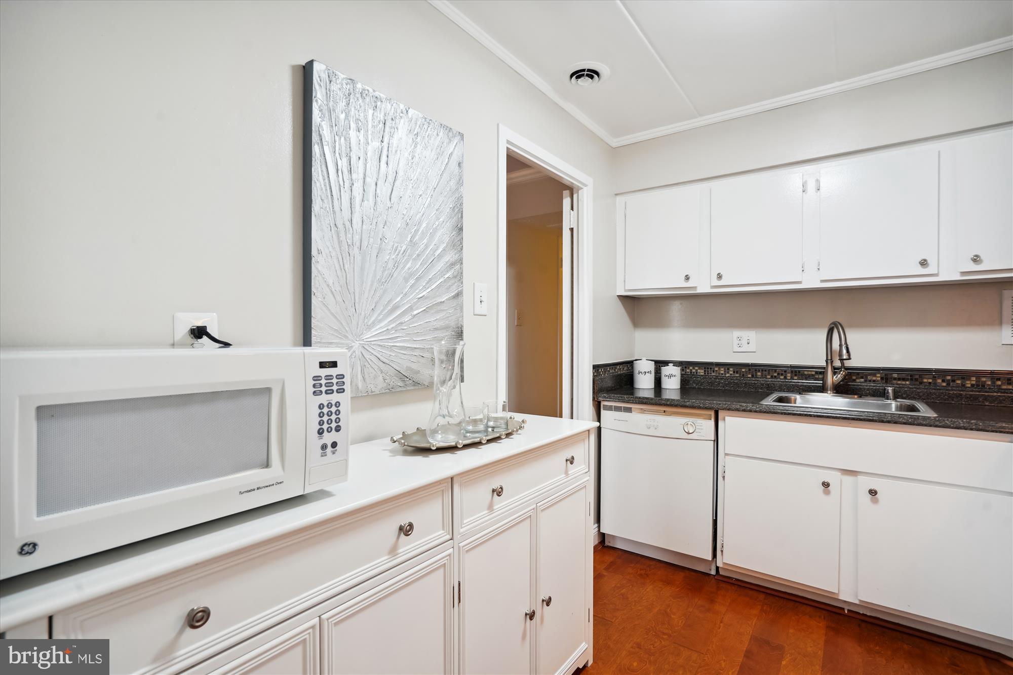 HUNTINGTON CLUB - Residential