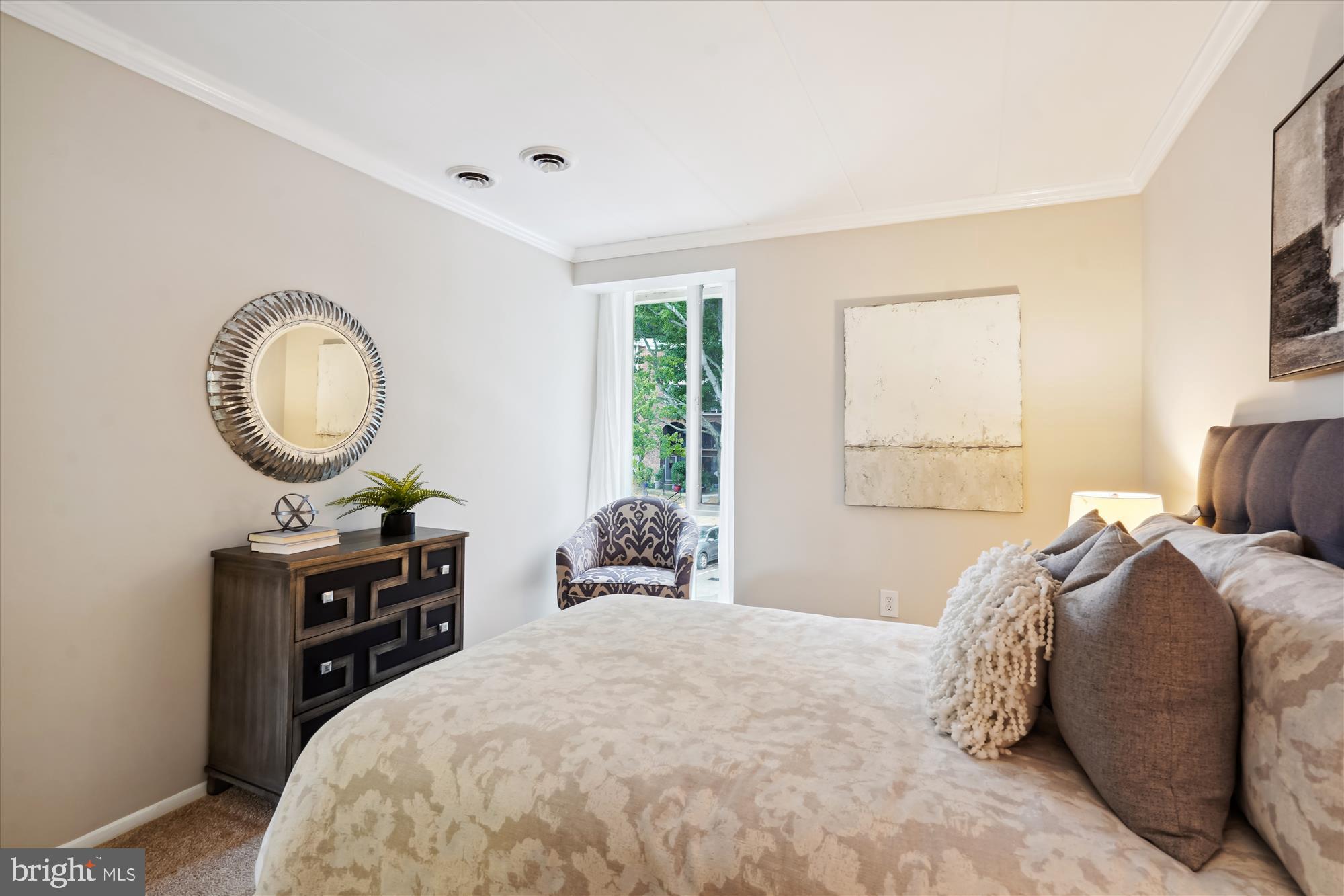 HUNTINGTON CLUB - Residential
