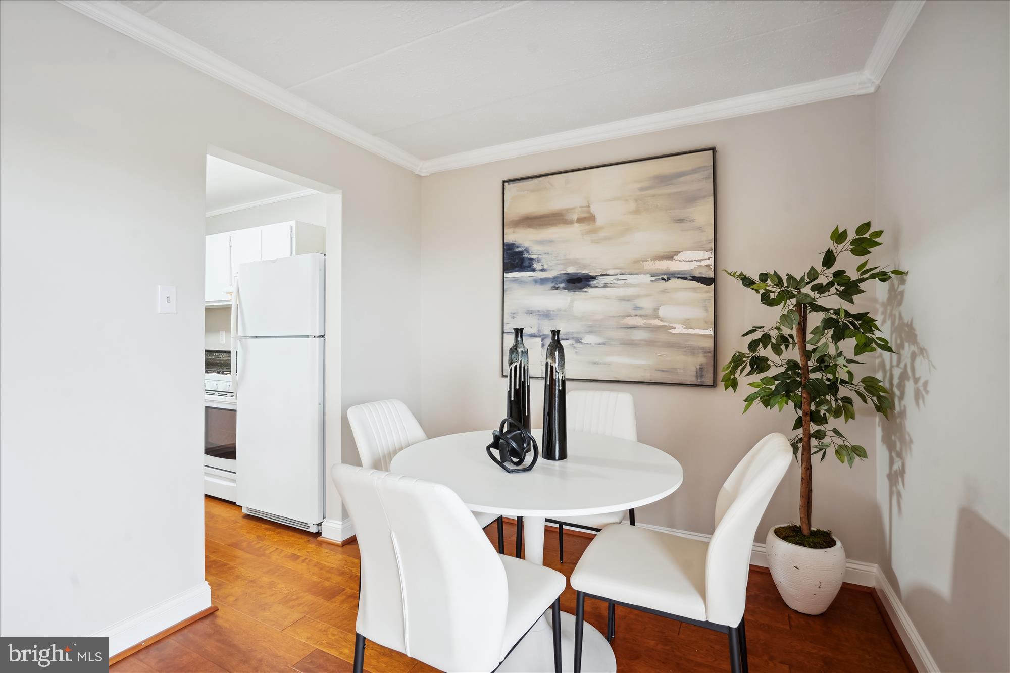 HUNTINGTON CLUB - Residential