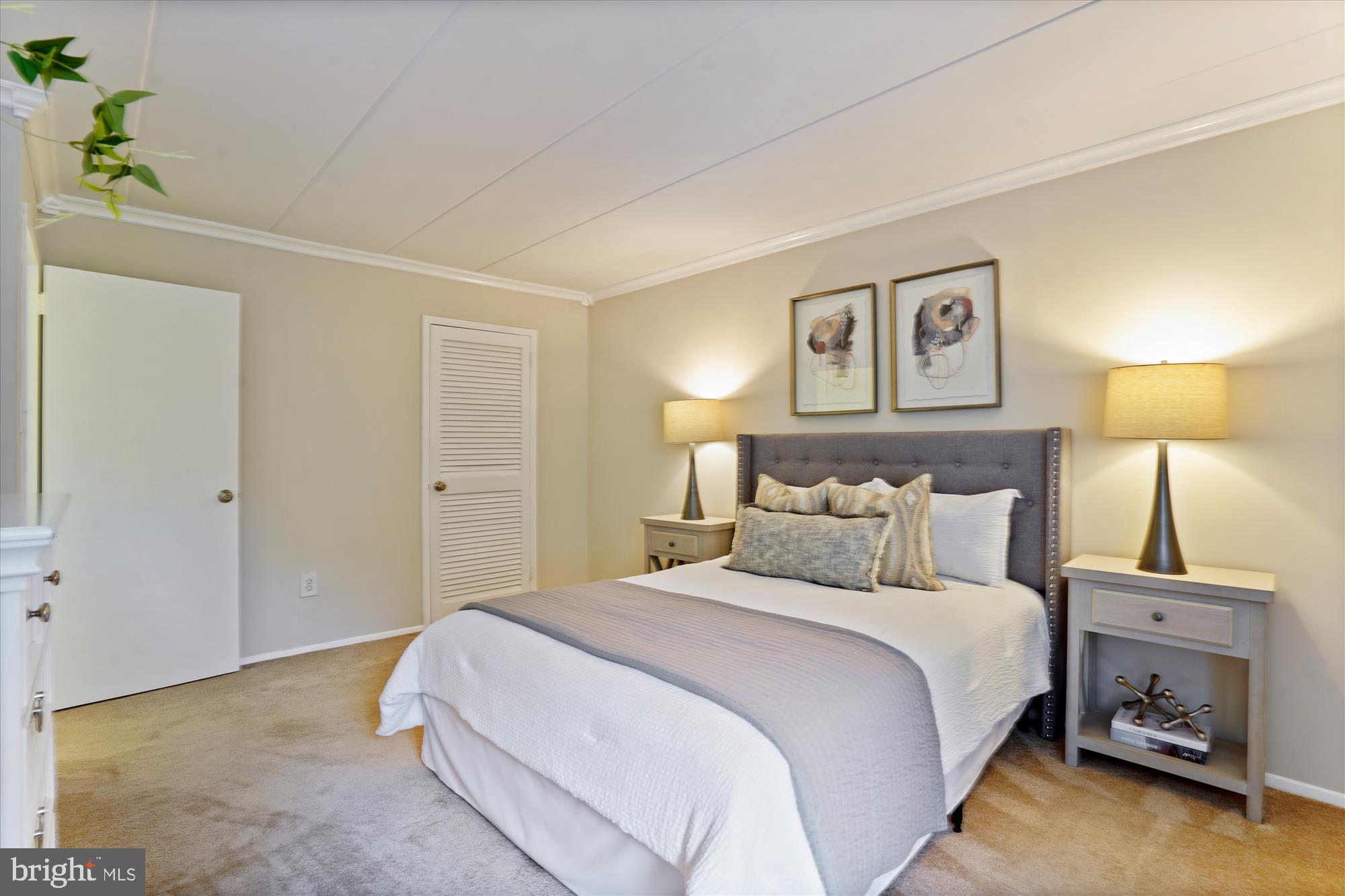 HUNTINGTON CLUB - Residential