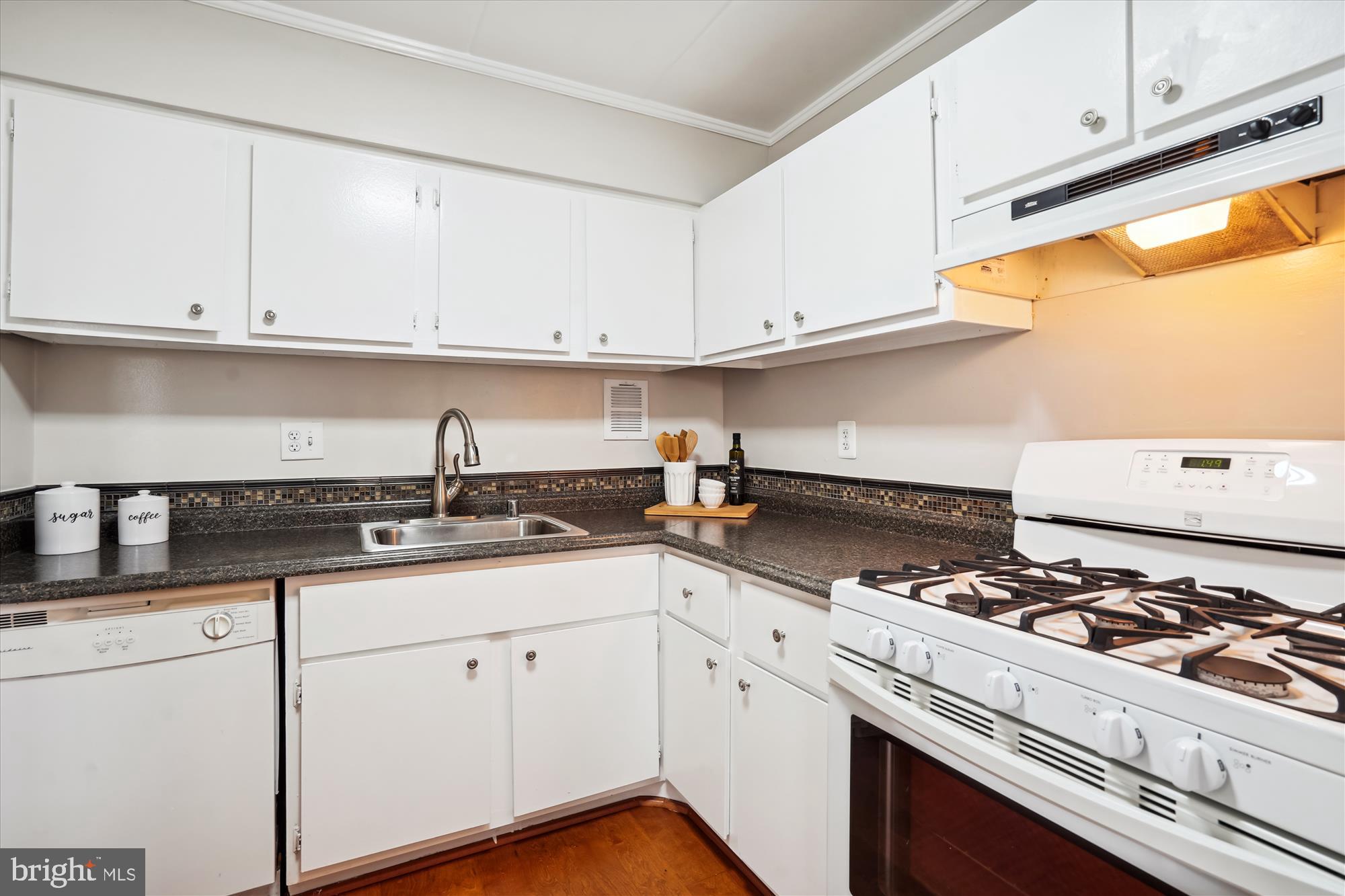 HUNTINGTON CLUB - Residential