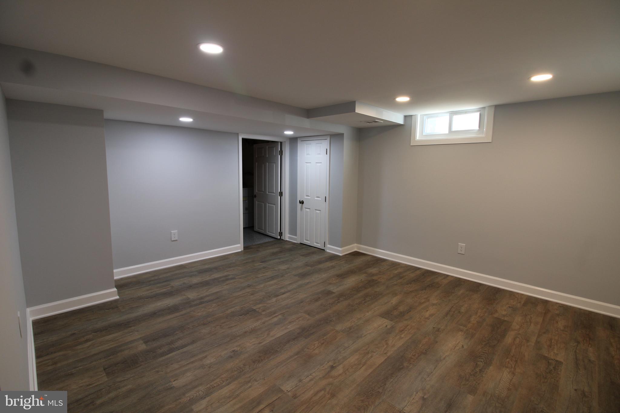 JEFFERSON MANOR - Residential Lease