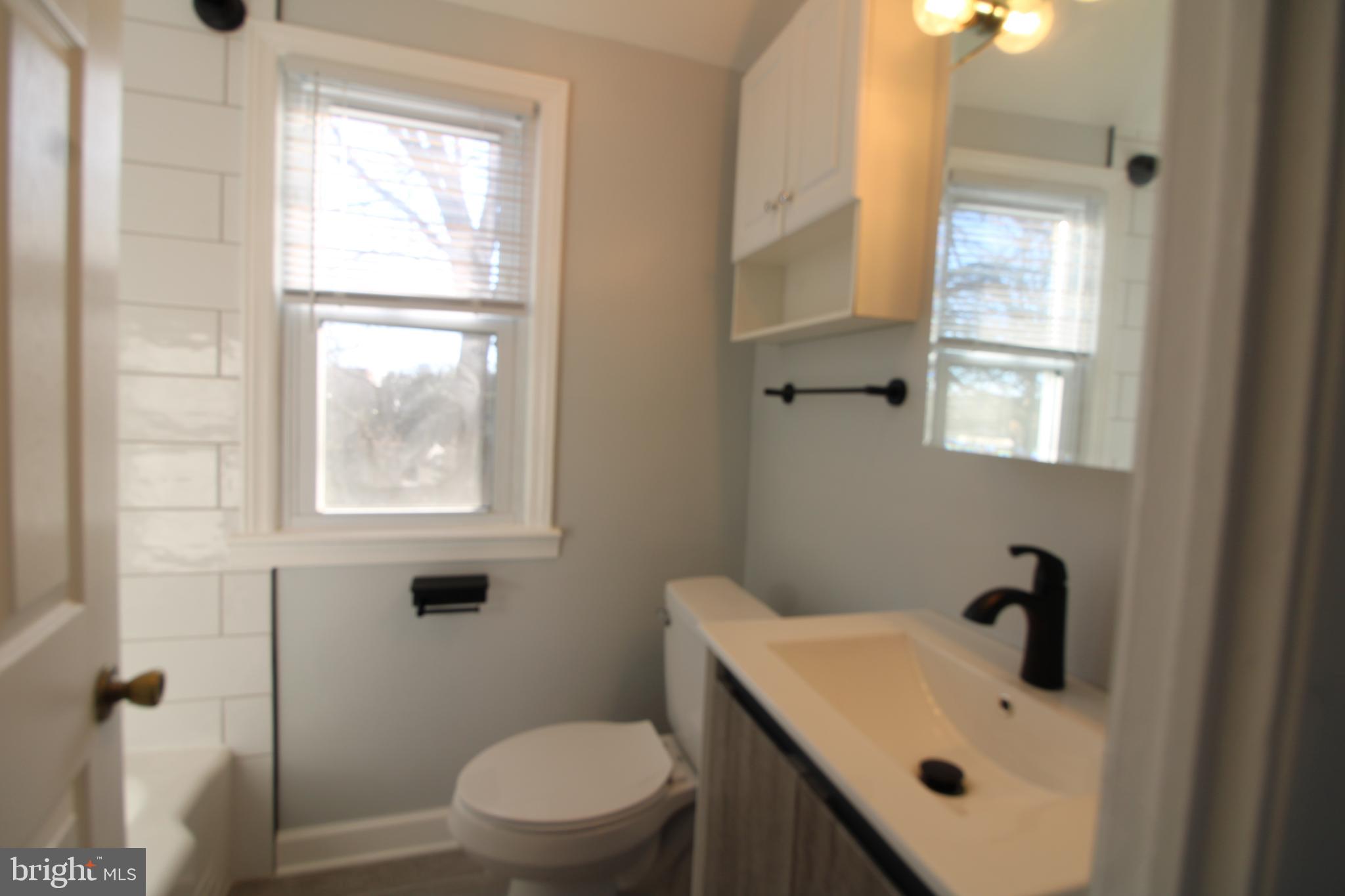 JEFFERSON MANOR - Residential Lease