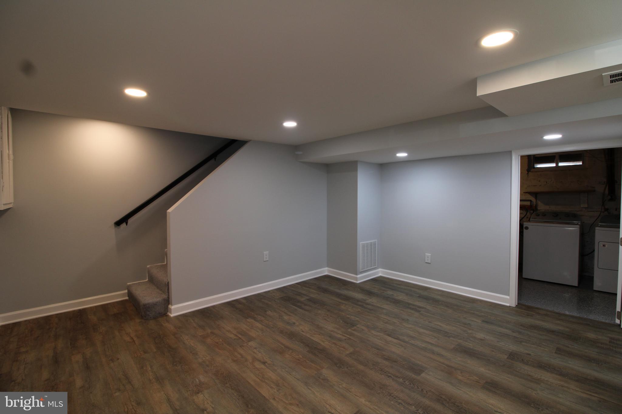 JEFFERSON MANOR - Residential Lease