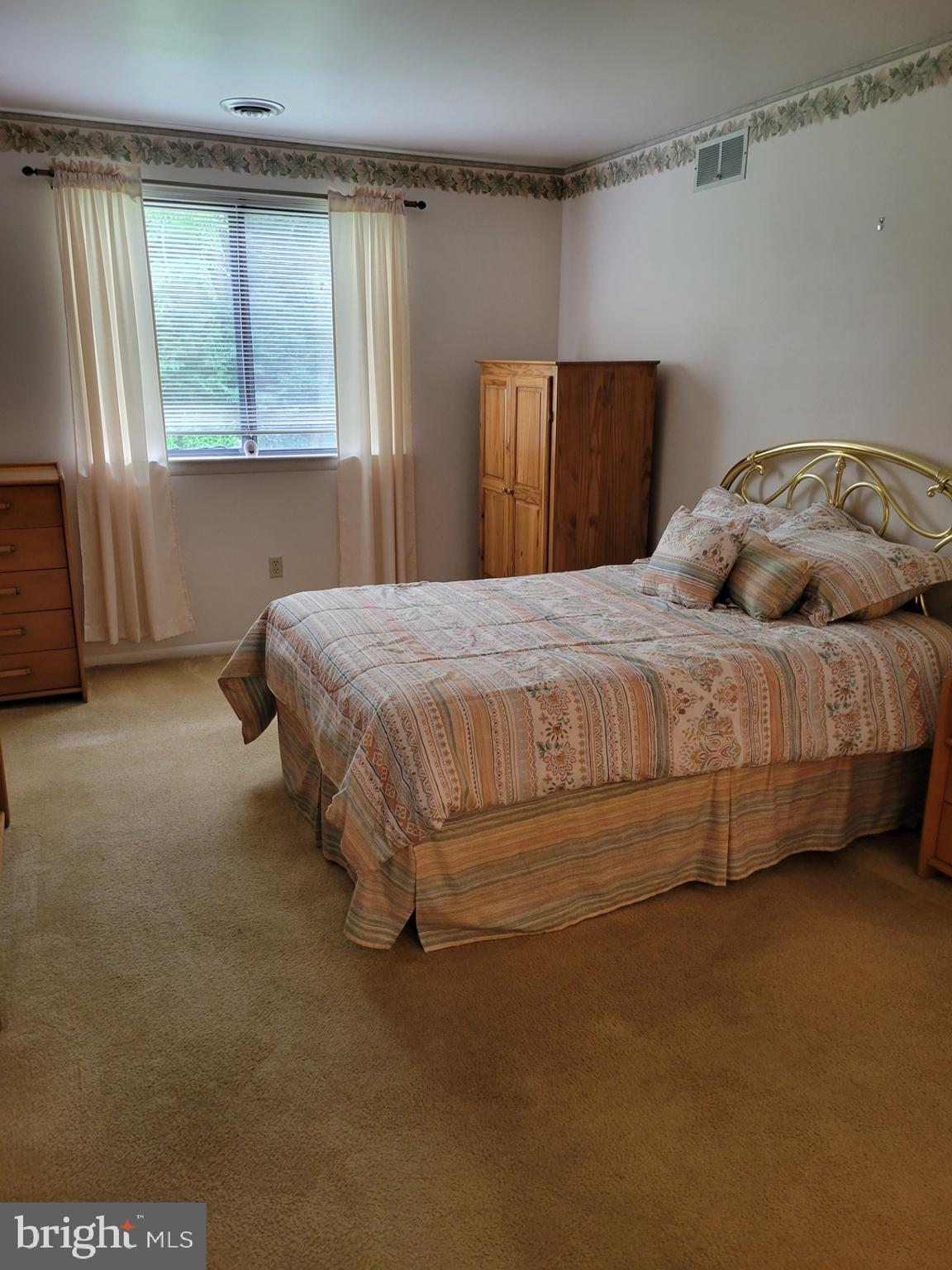 LAUREL SPRINGS - Residential