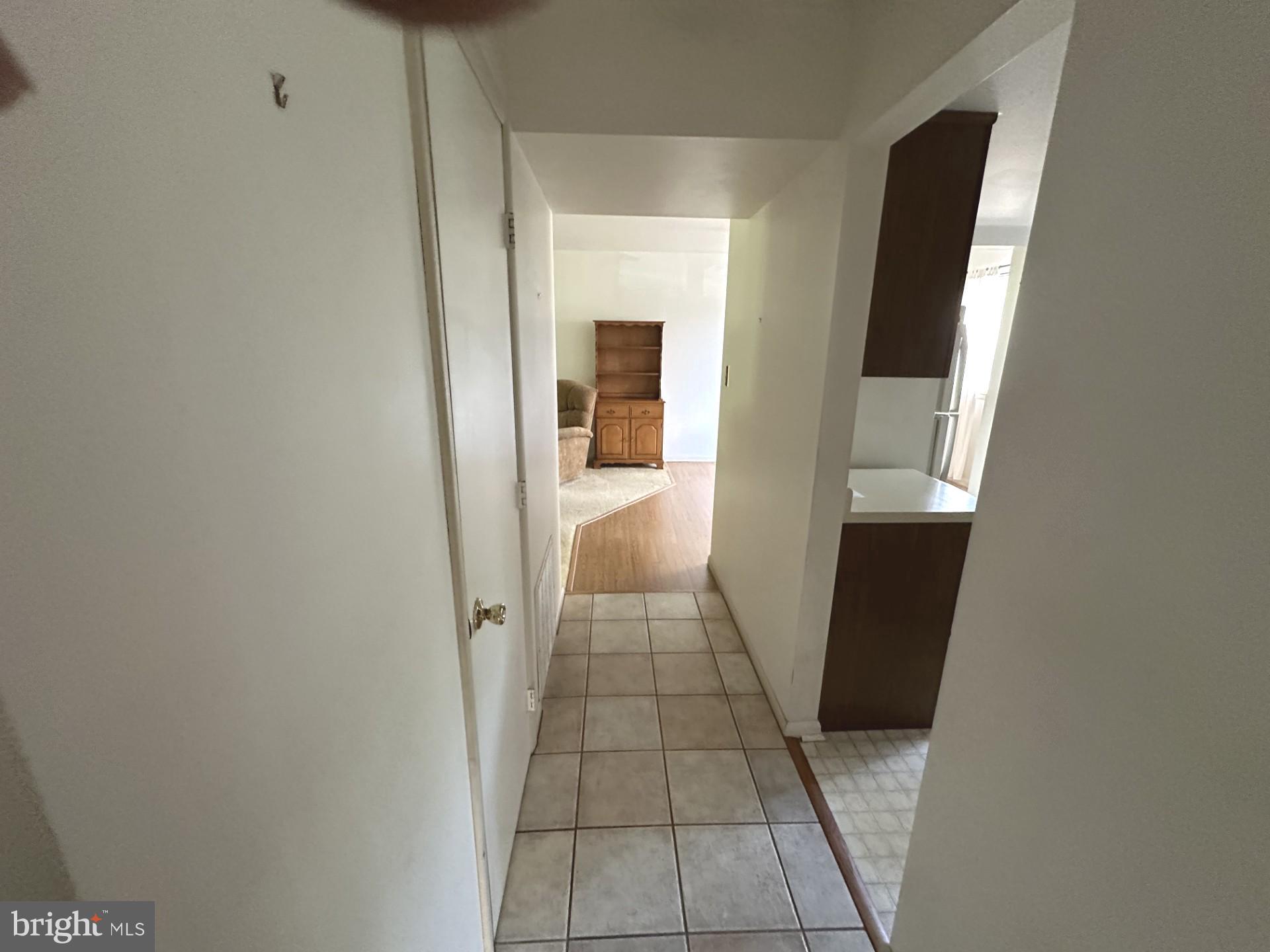 LAUREL SPRINGS - Residential