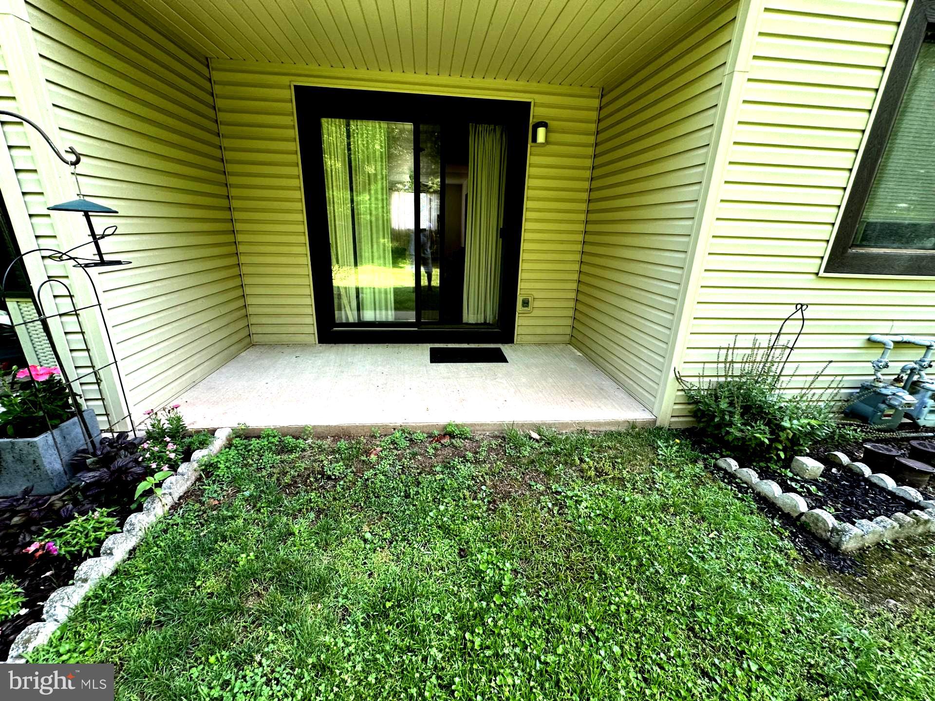 LAUREL SPRINGS - Residential