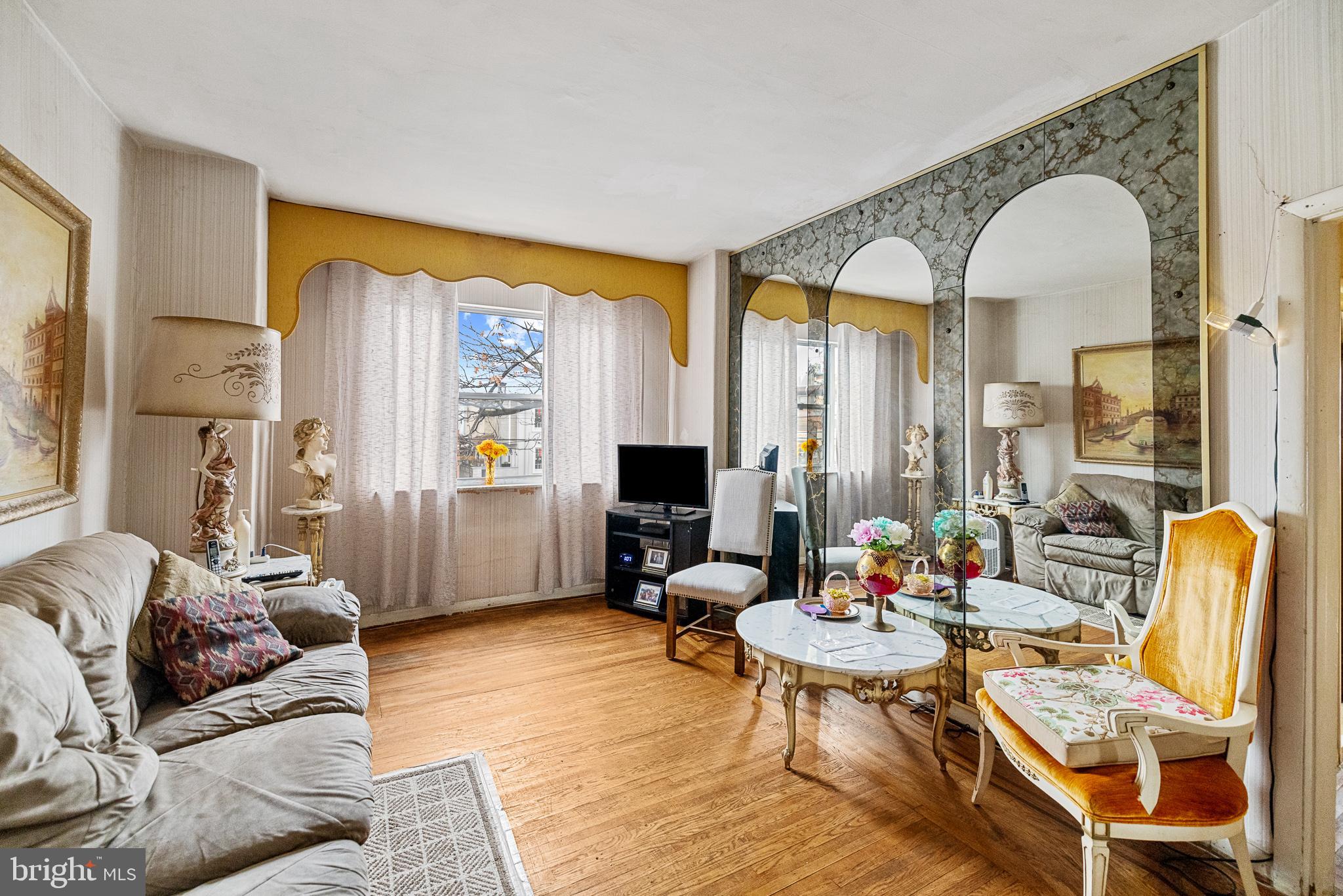 GIRARD ESTATES - Residential