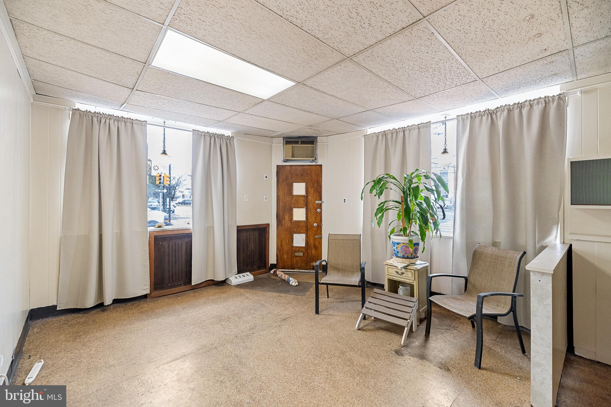 GIRARD ESTATES - Residential