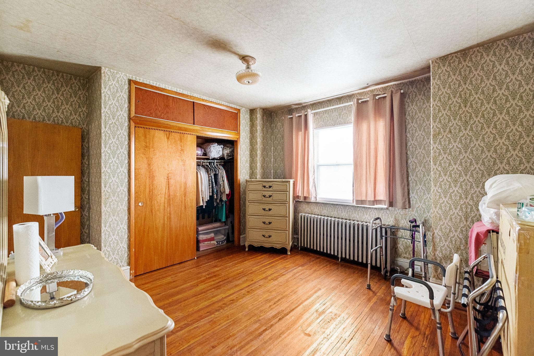 GIRARD ESTATES - Residential