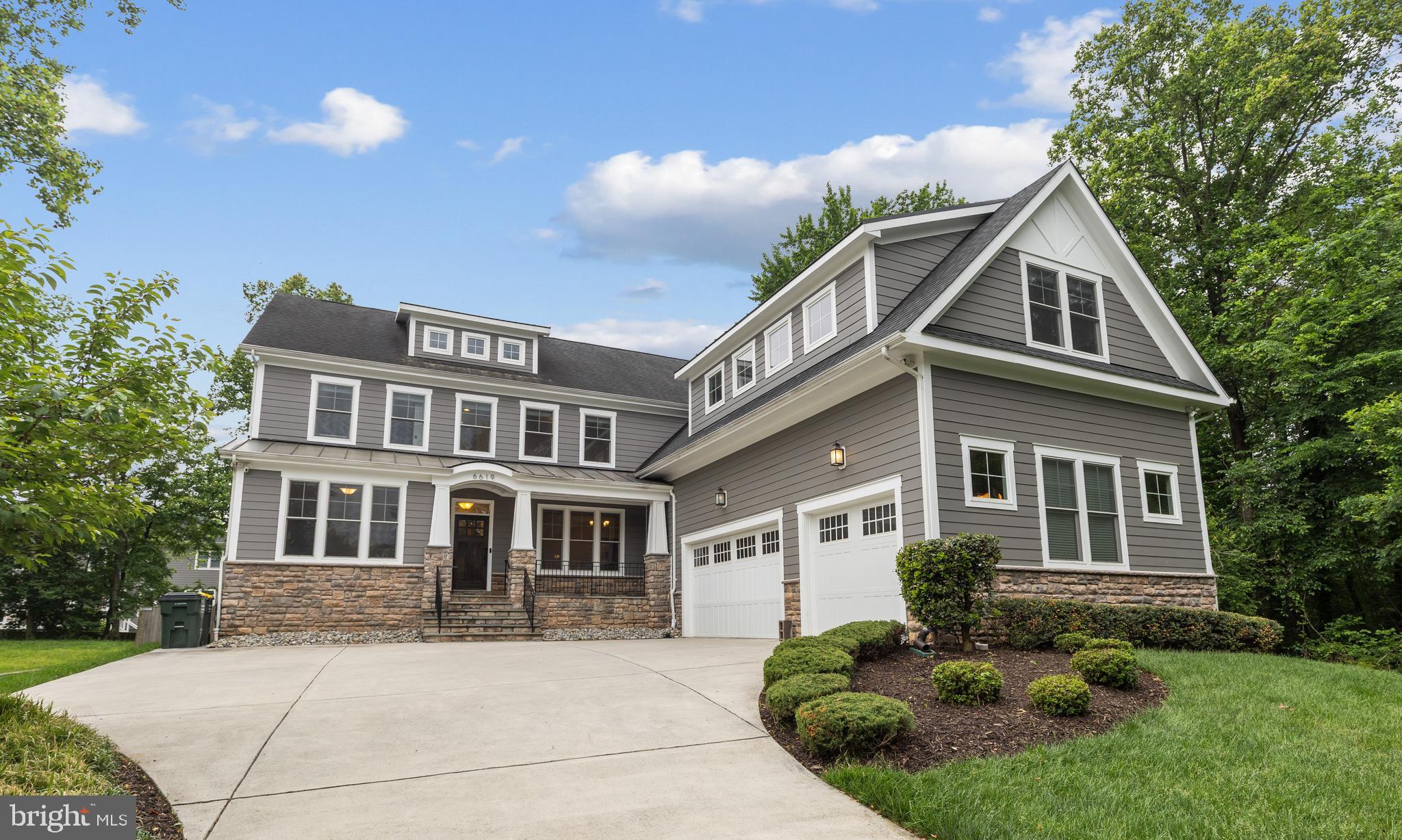GRASS RIDGE - Residential