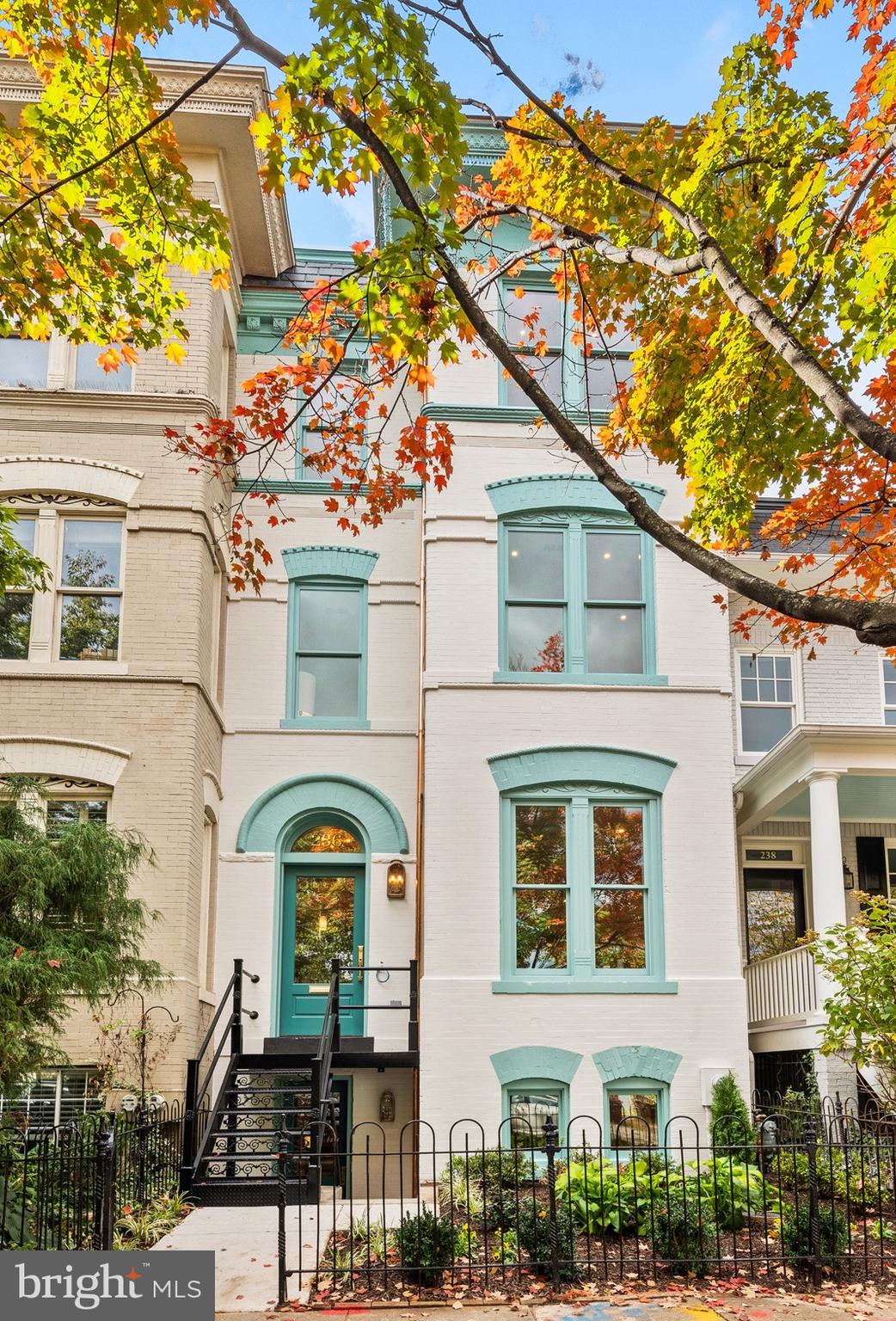 CAPITOL HILL - Residential