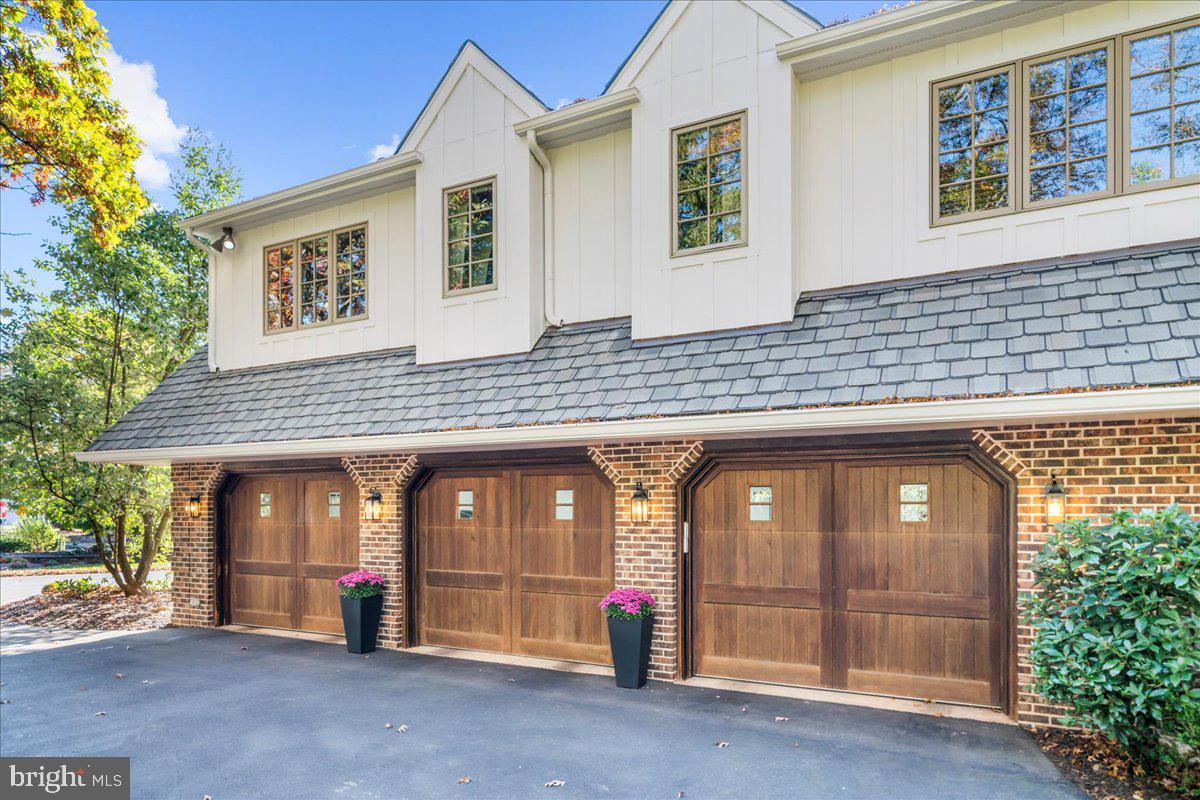 FOREST HILL - Residential