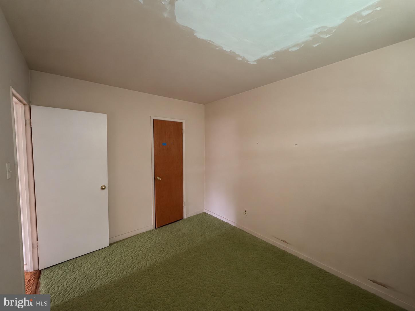 WILLOW WOODS - Residential