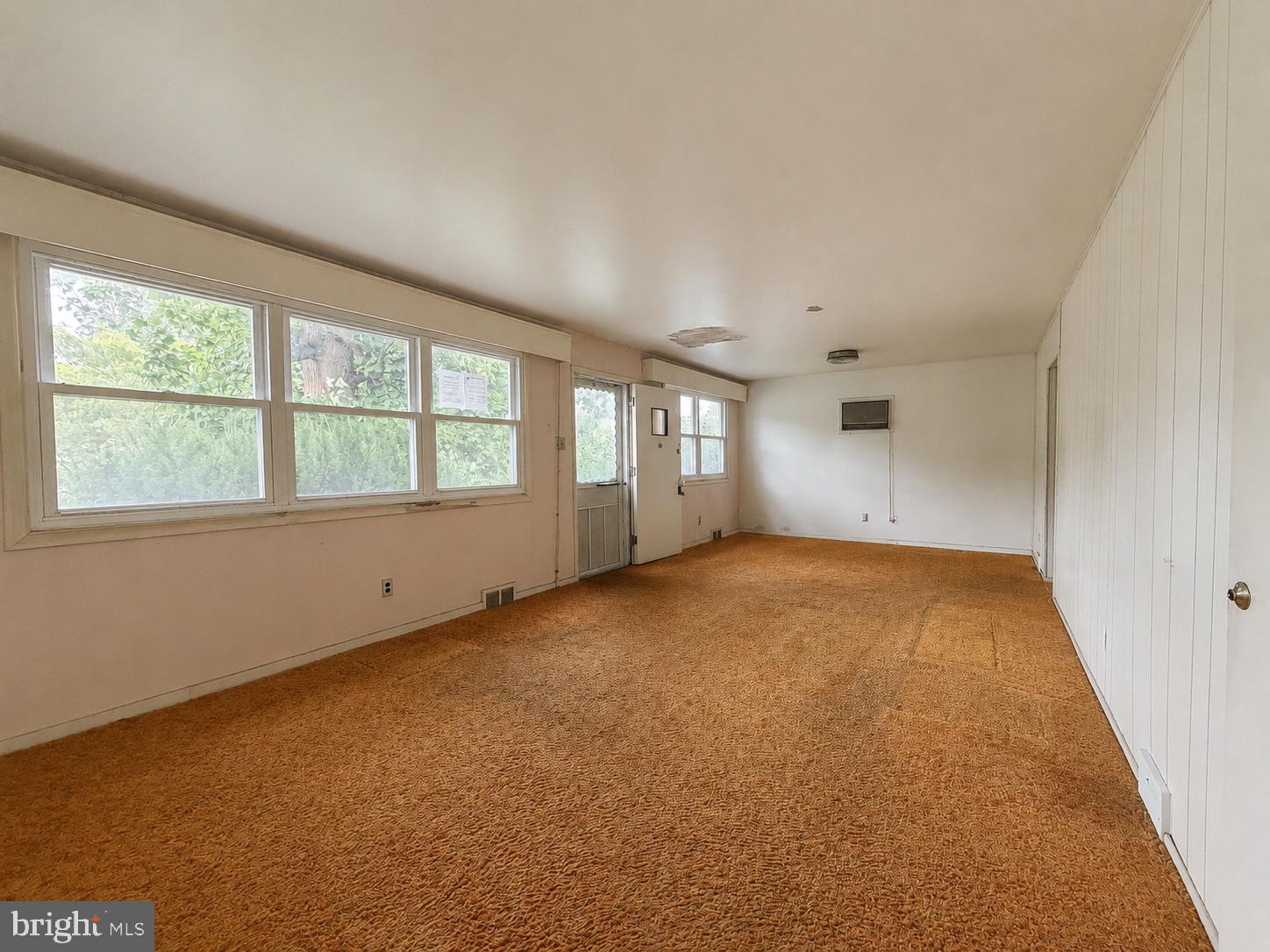 WILLOW WOODS - Residential