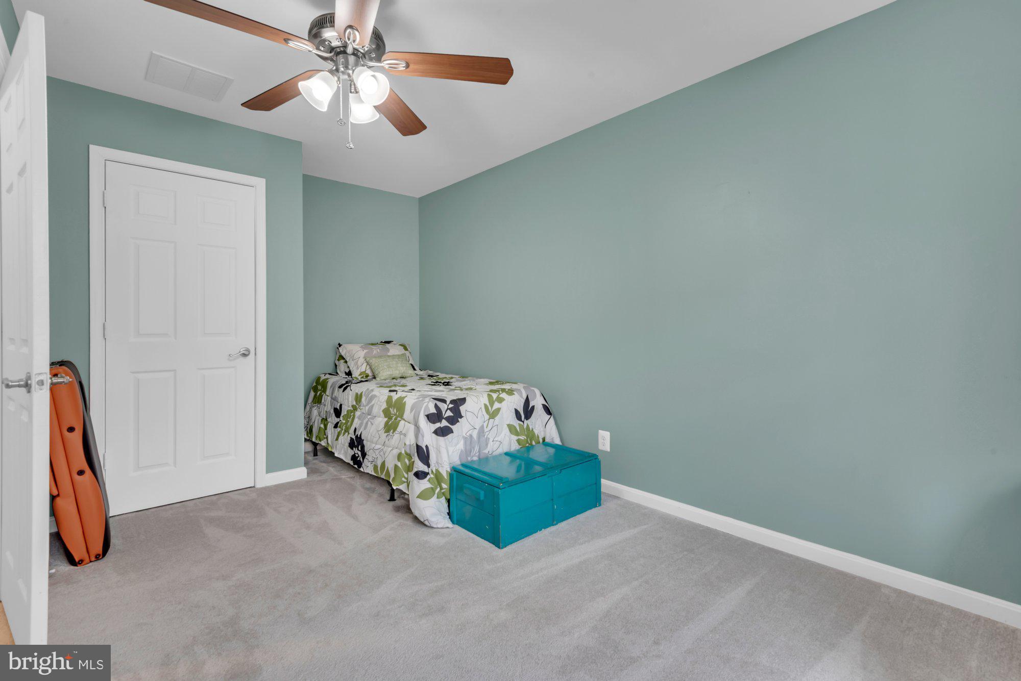 CEDARHURST ON THE BAY - Residential