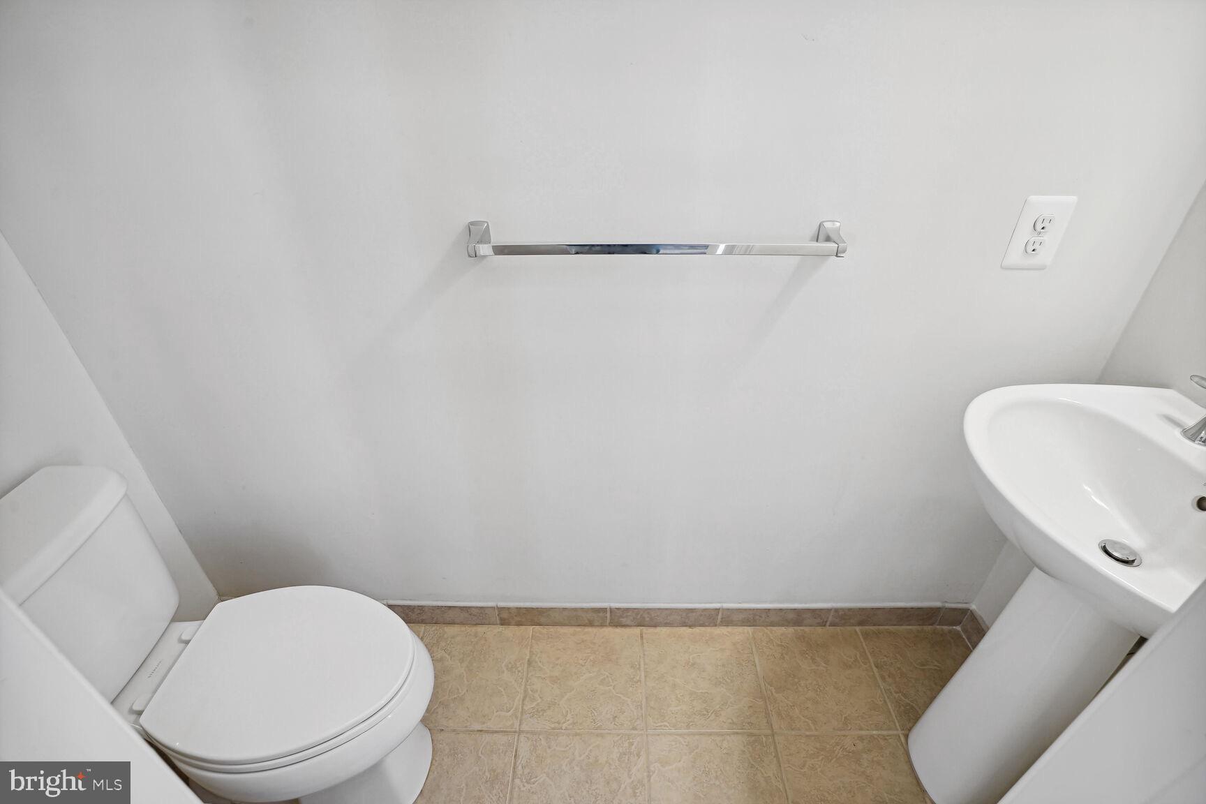 BUCKINGHAM AT LOUDOUN VALLEY - Residential Lease