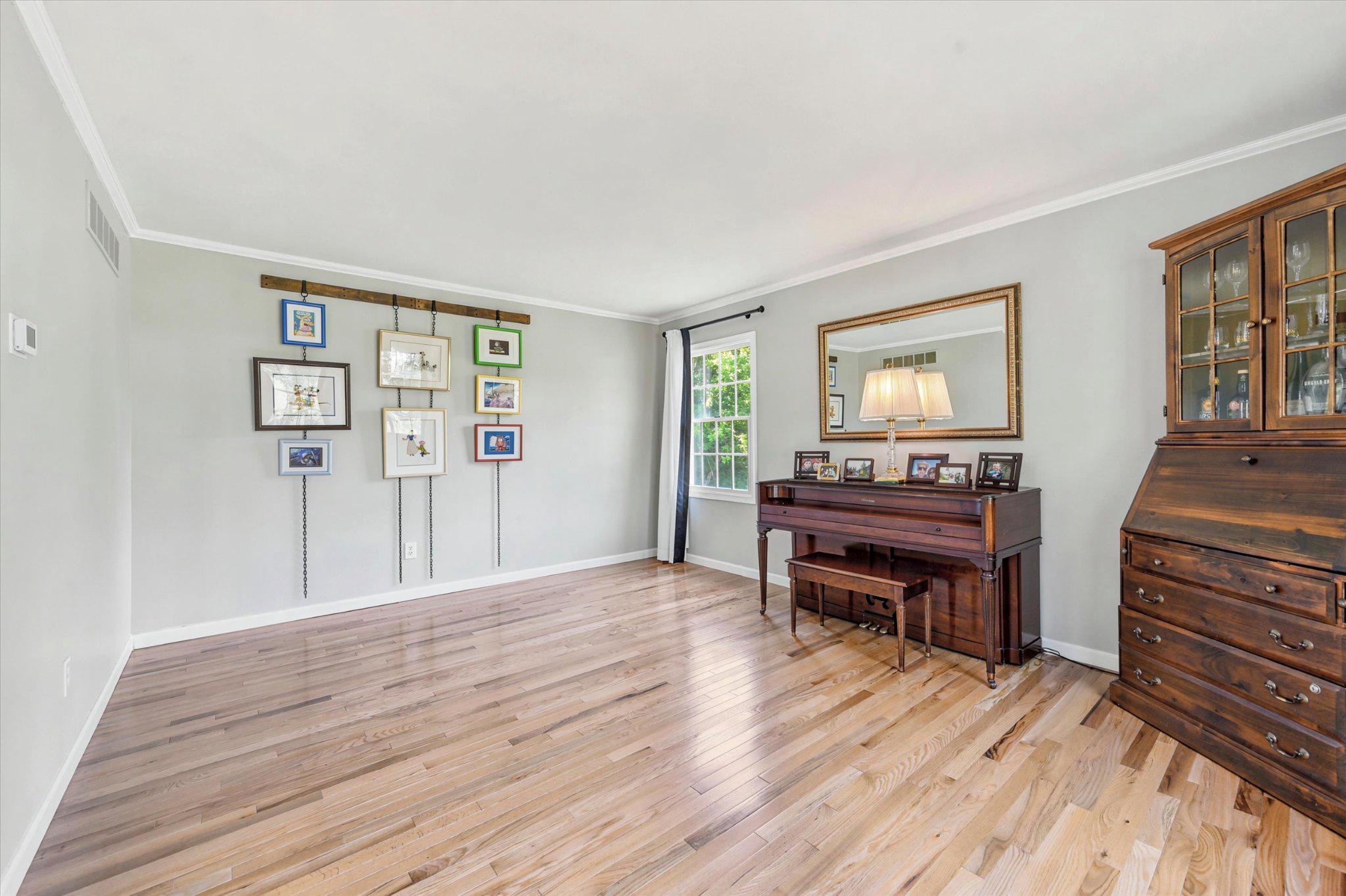SHEPHERDS HOLLOW - Residential
