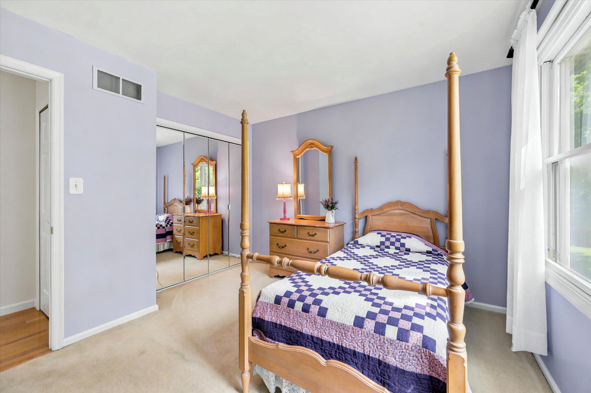 SHEPHERDS HOLLOW - Residential
