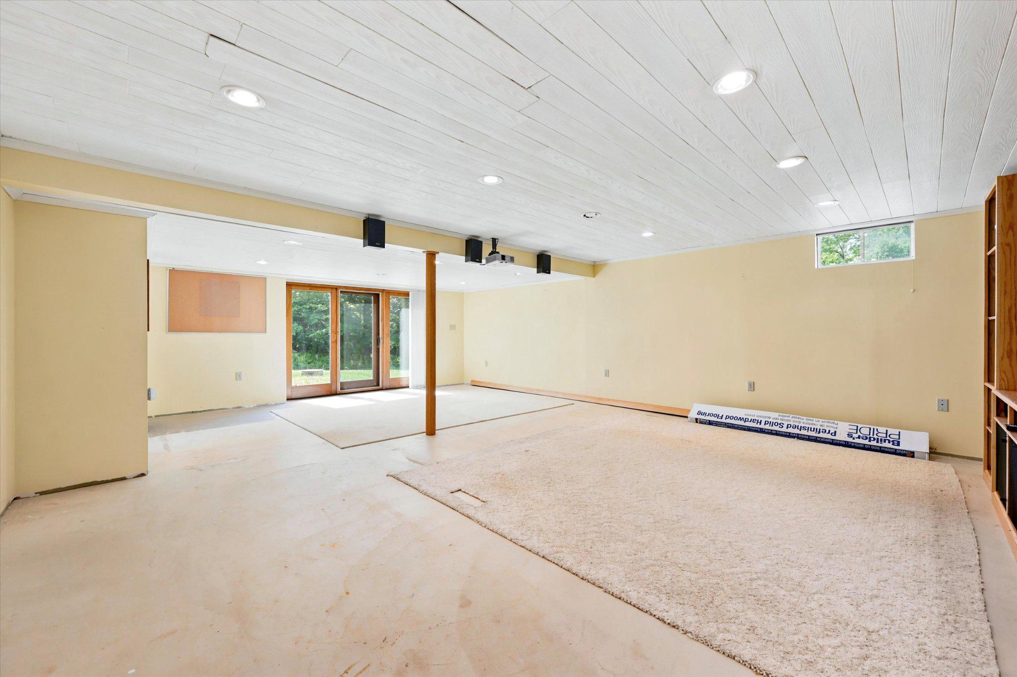 SHEPHERDS HOLLOW - Residential