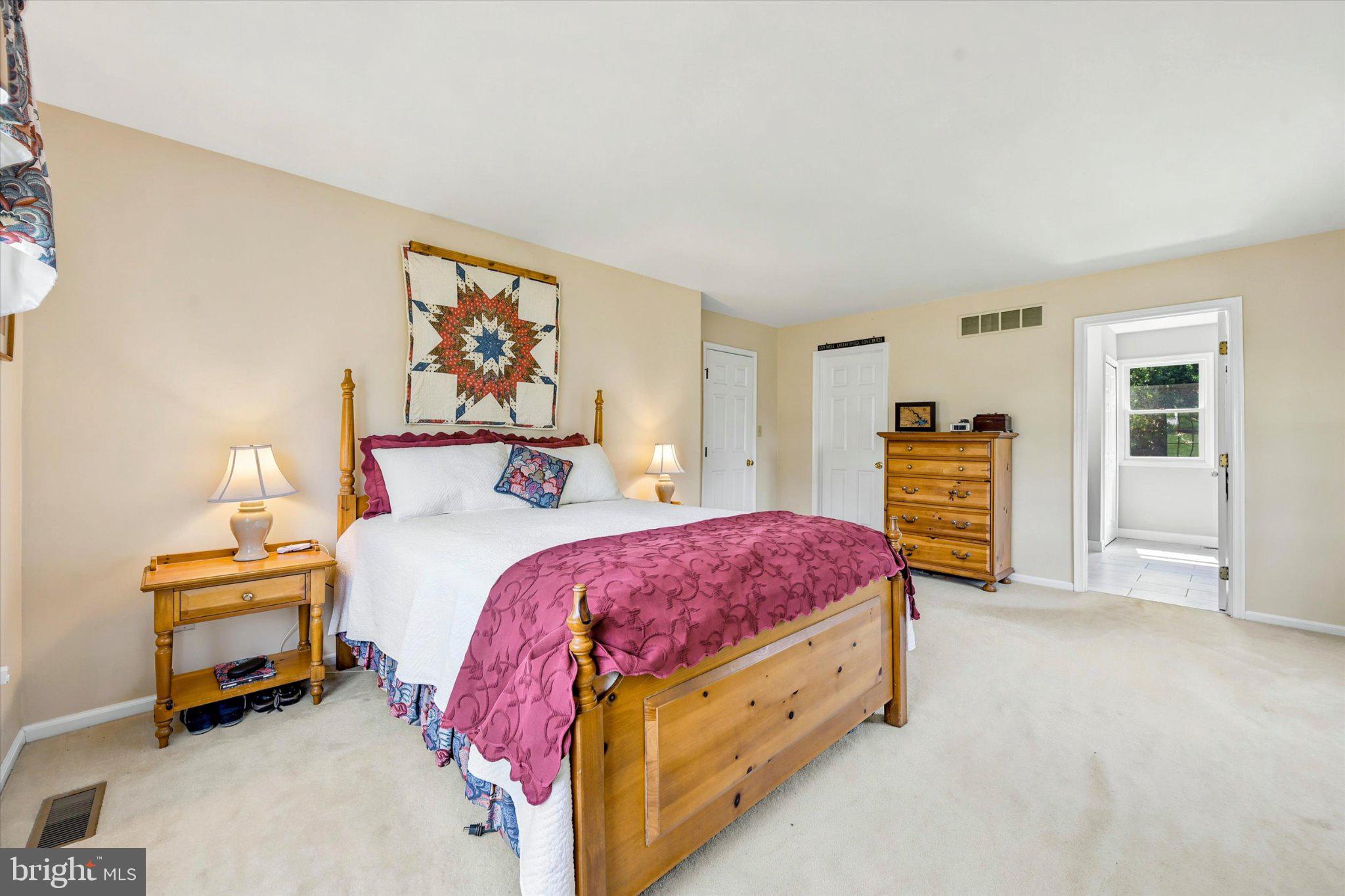 SHEPHERDS HOLLOW - Residential