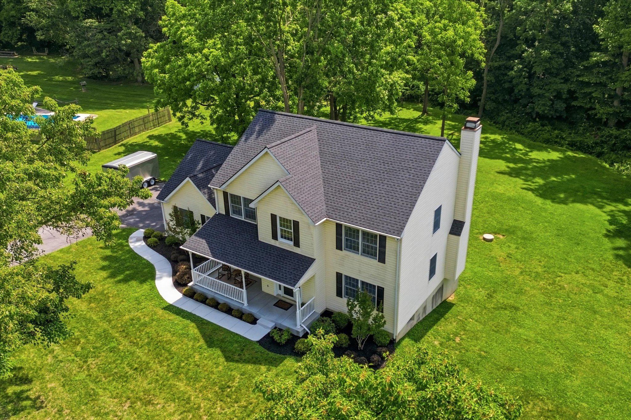 SHEPHERDS HOLLOW - Residential