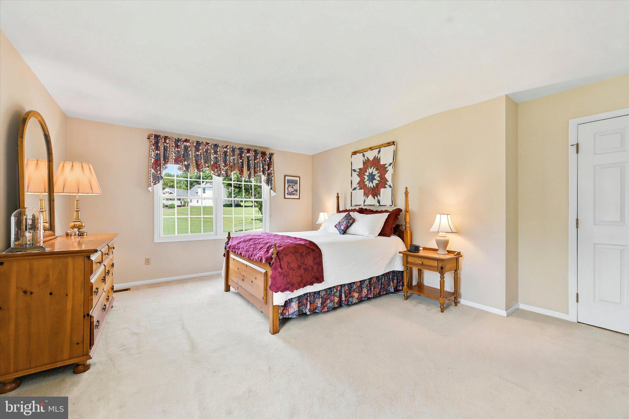 SHEPHERDS HOLLOW - Residential