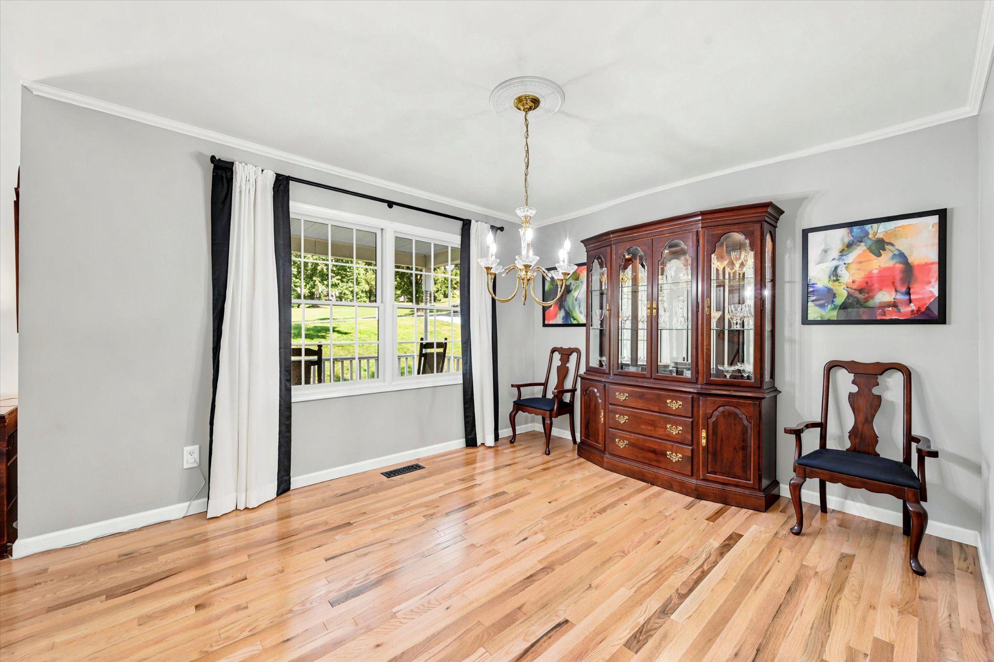 SHEPHERDS HOLLOW - Residential