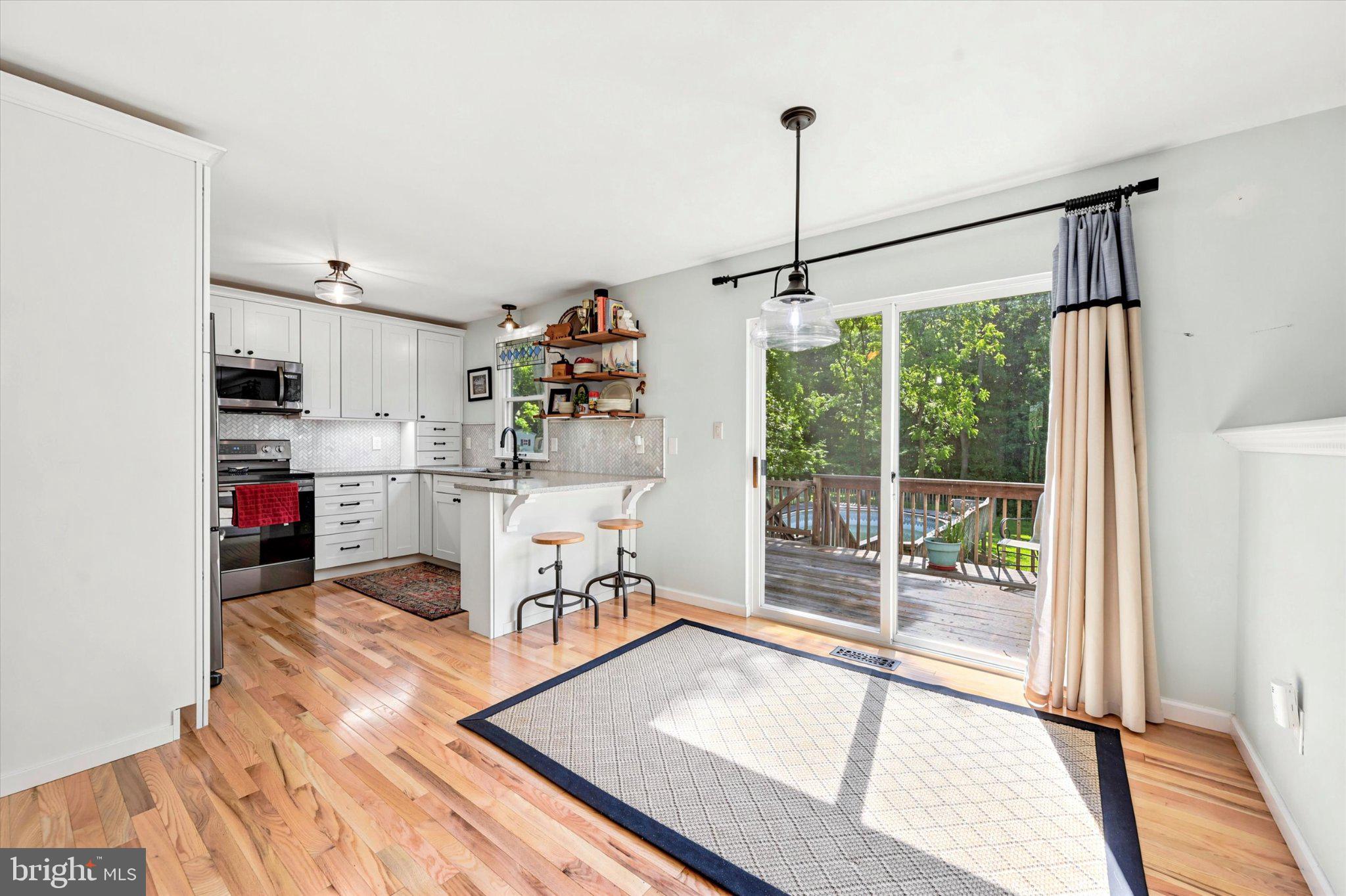 SHEPHERDS HOLLOW - Residential