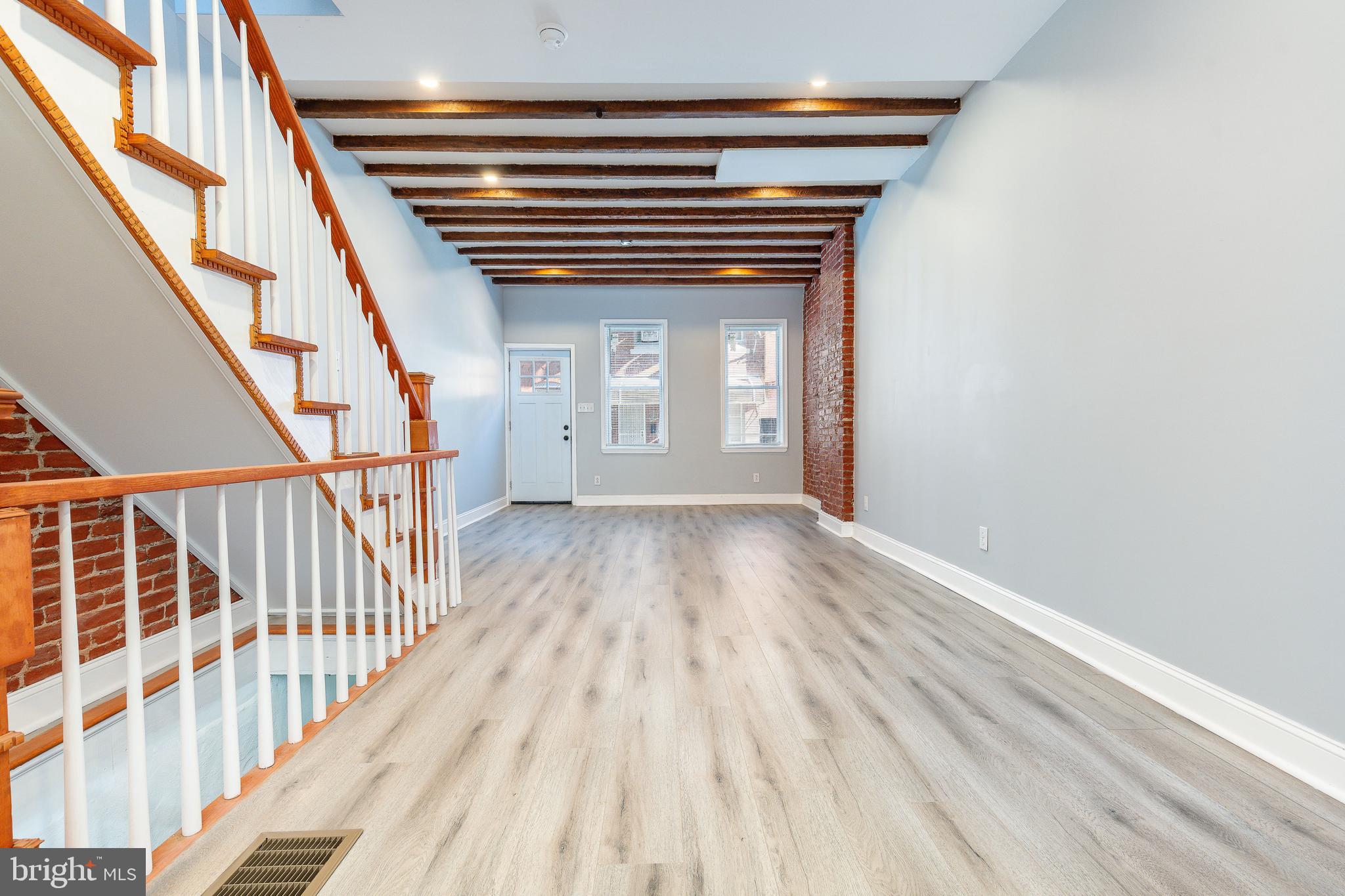 PORT RICHMOND - Residential