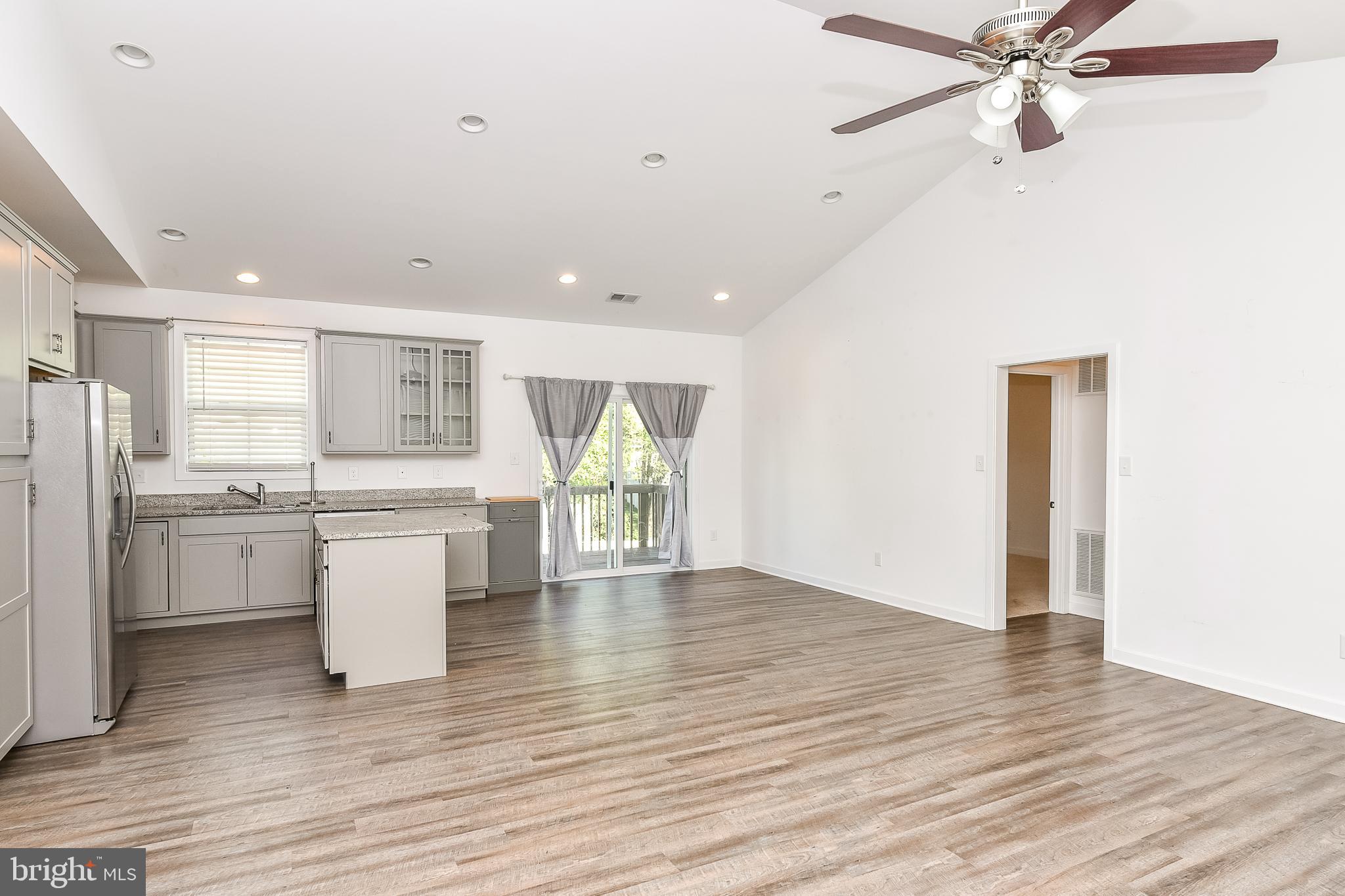 PRINCETON SHOALS - Residential