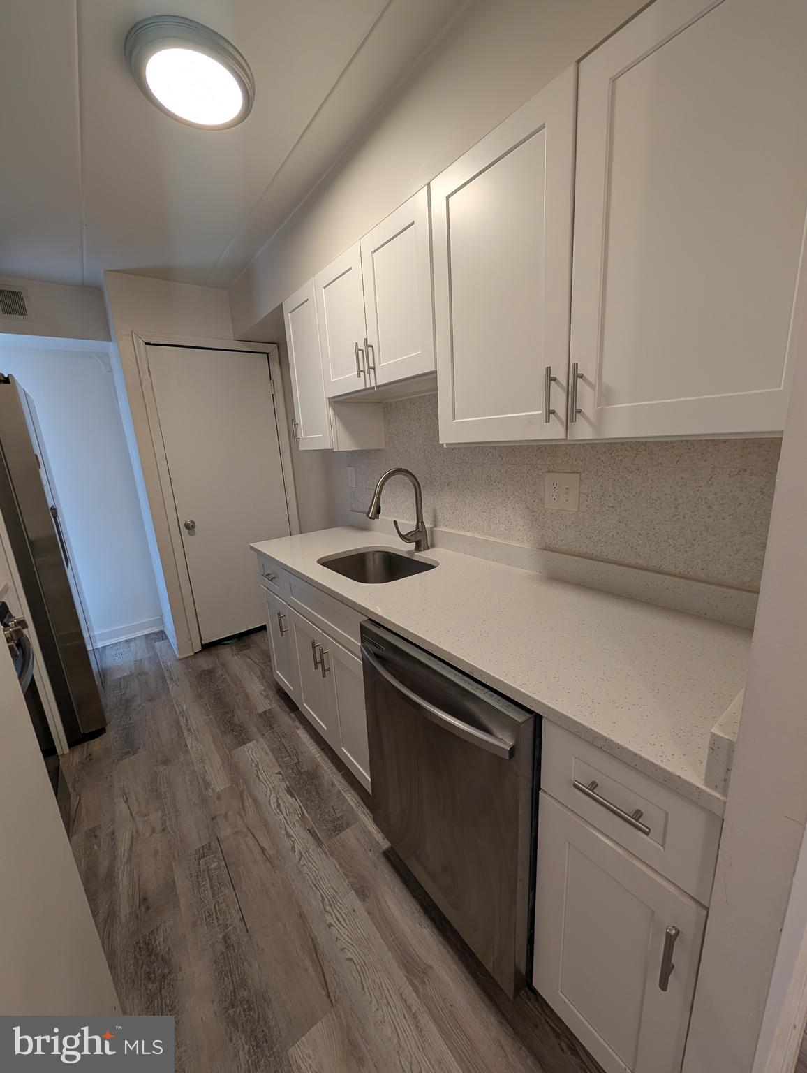 WESTCHESTER WEST - Residential Lease