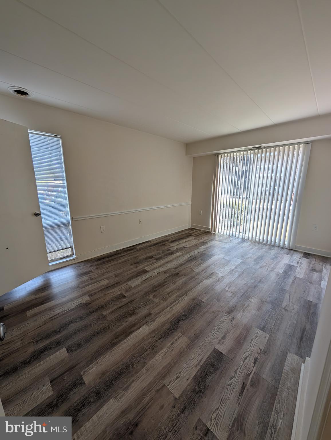 WESTCHESTER WEST - Residential Lease
