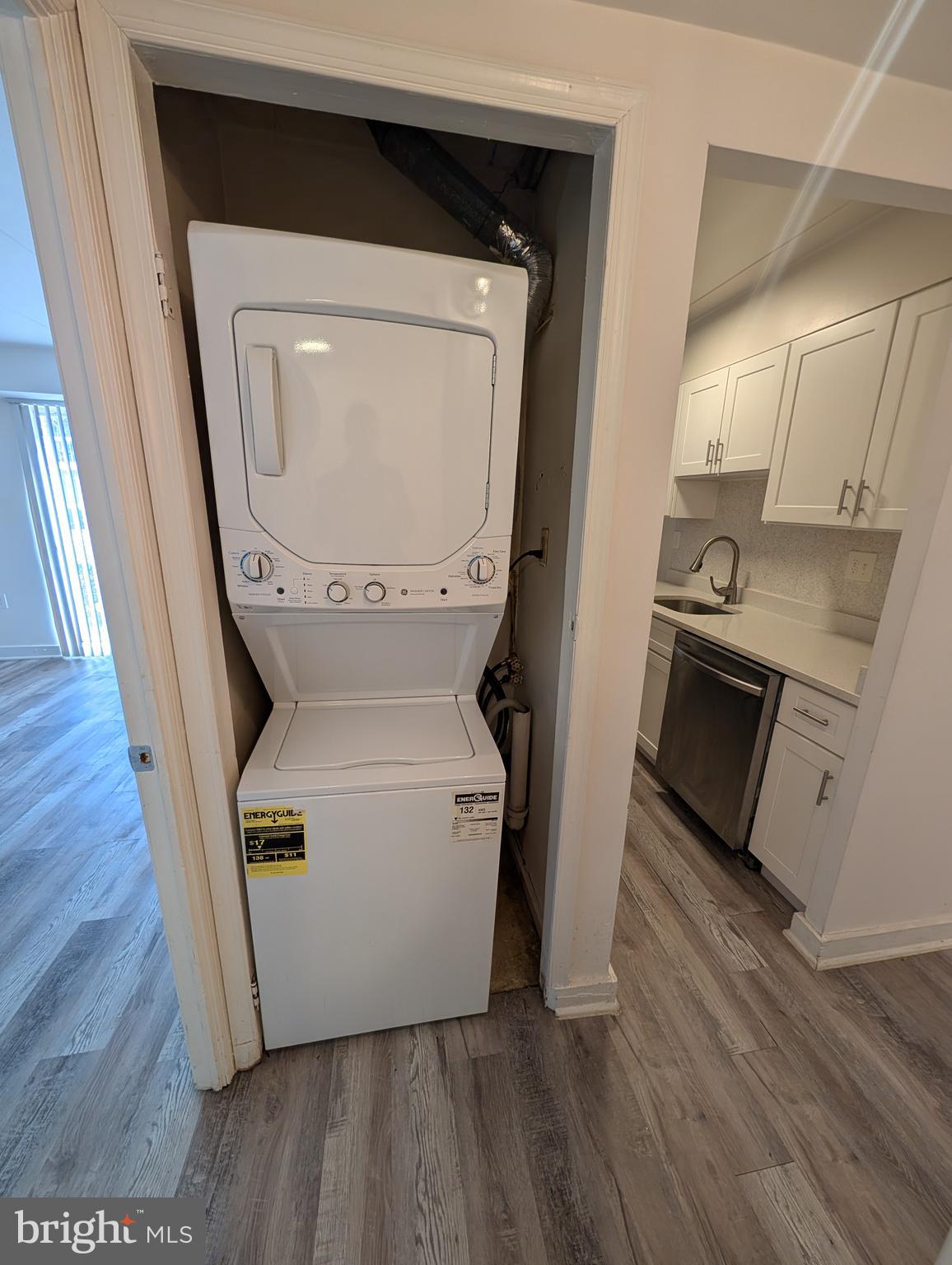 WESTCHESTER WEST - Residential Lease