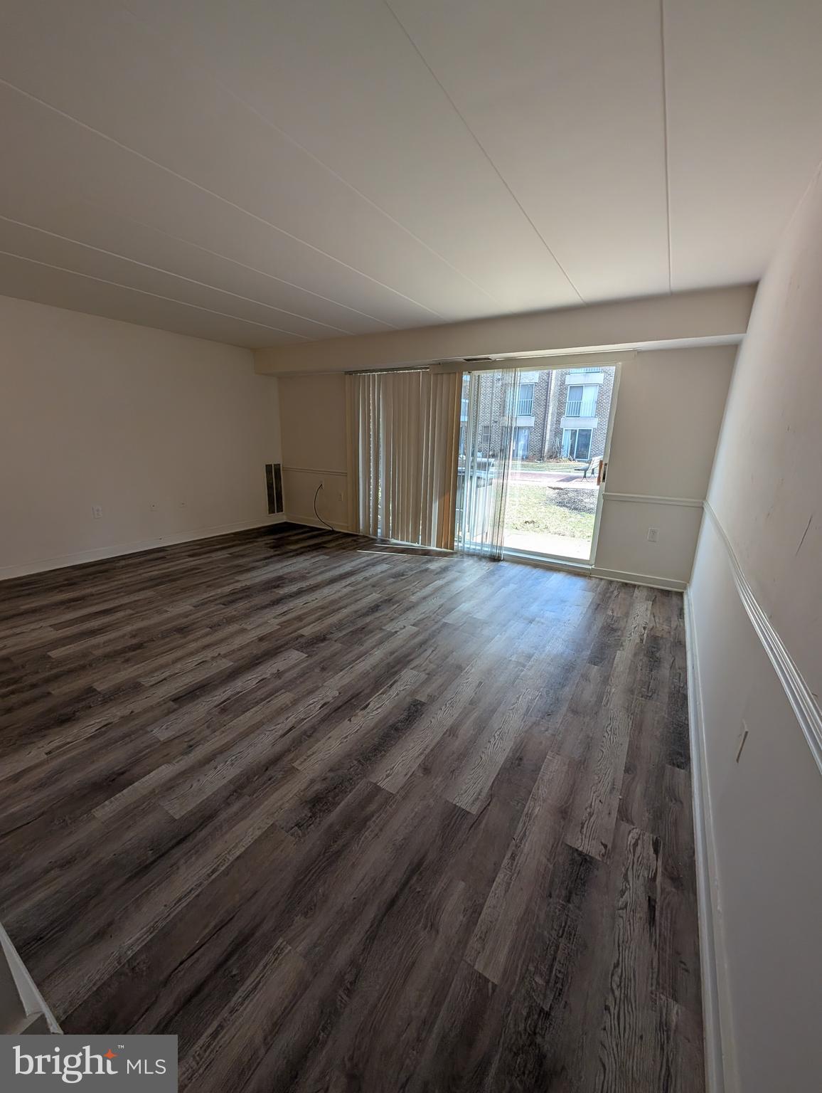 WESTCHESTER WEST - Residential Lease