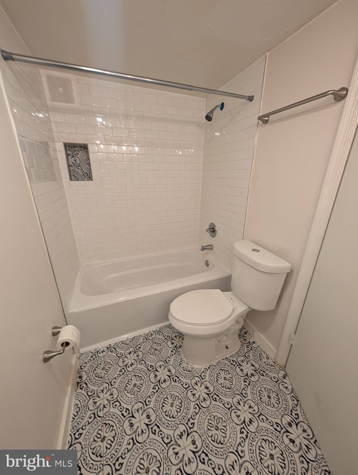 WESTCHESTER WEST - Residential Lease