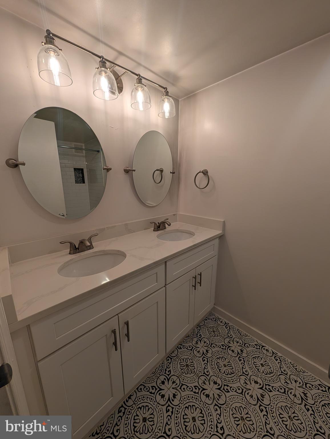 WESTCHESTER WEST - Residential Lease
