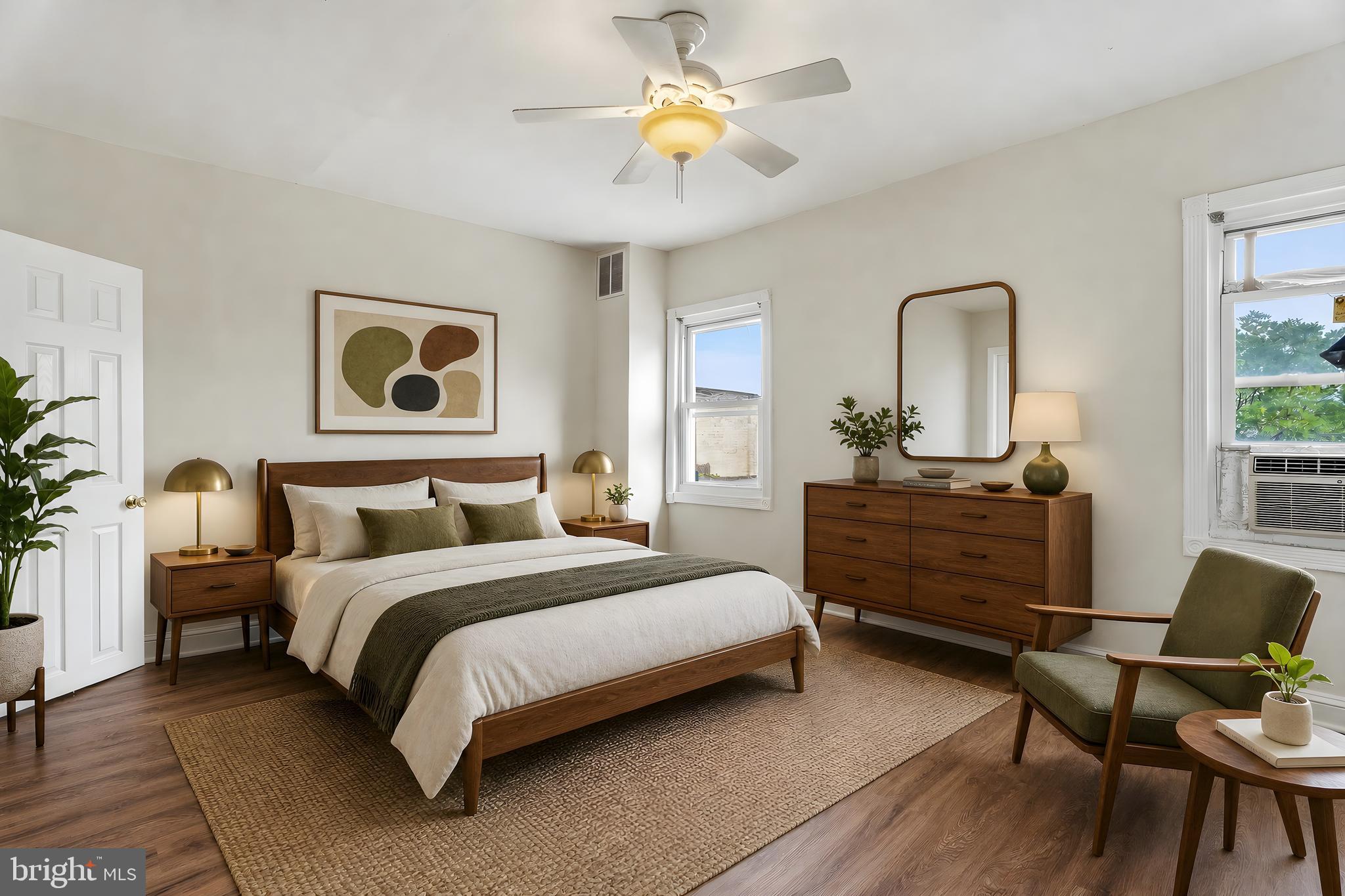 HOLLINS MARKET - Residential