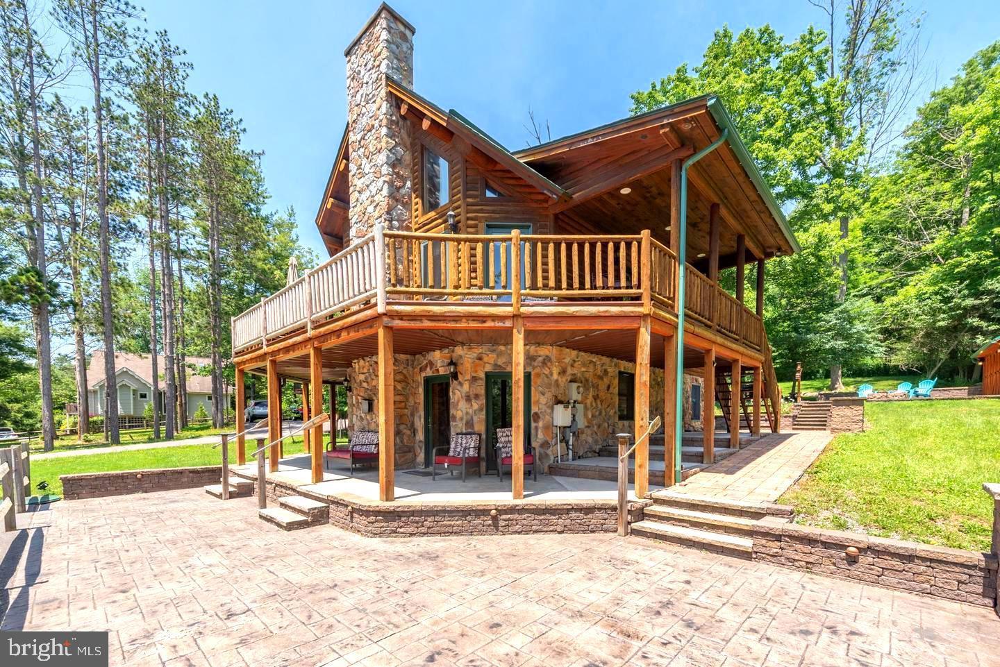 LAKEWOOD VILLAGE - Residential